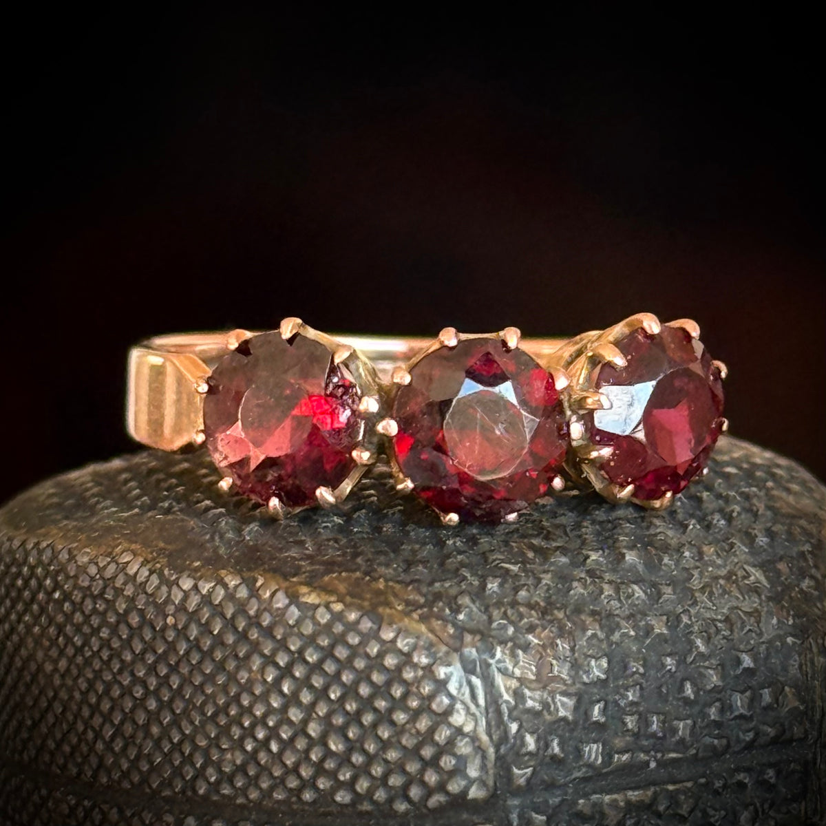 Antique Garnet Trilogy Ring in 9 Carat gold; Circa 1913
