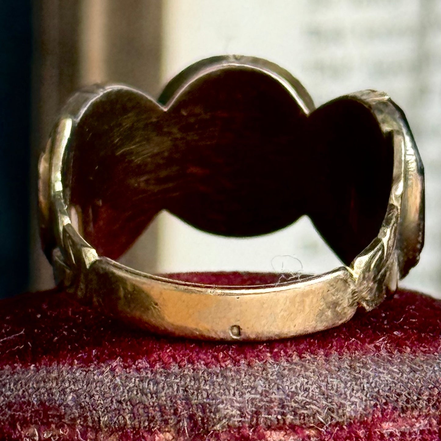 Georgian Foil Backed Garnet Ring in 15 Carat Gold, Circa 1830
