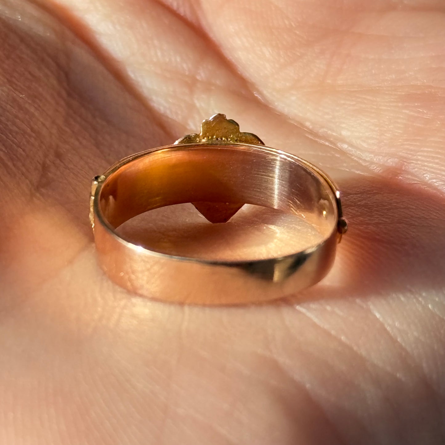 Edwardian Pearl "Souvenir" Locket Ring in 9 Carat Gold