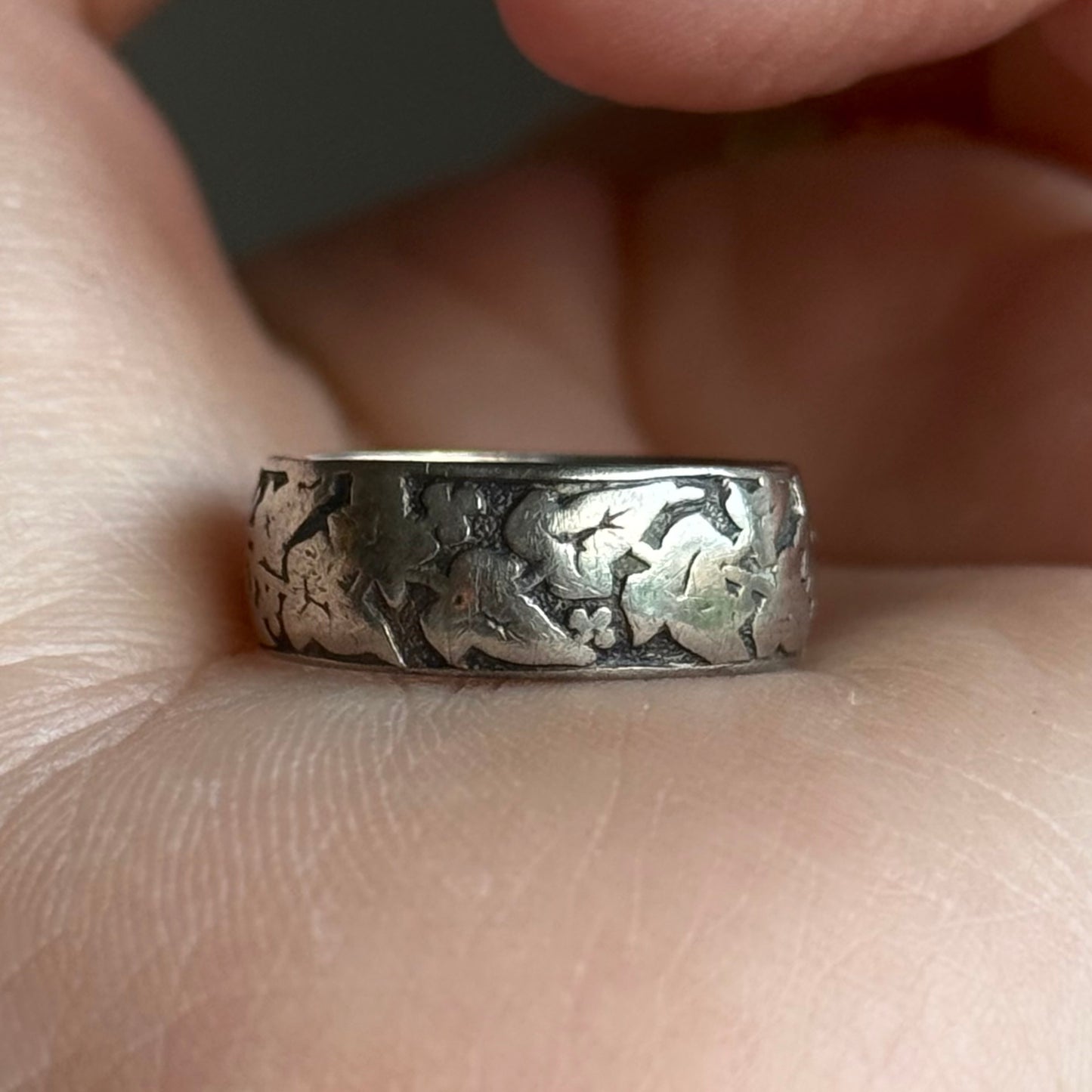 Antique Ivy Foliage Ring in Silver; Circa 1882