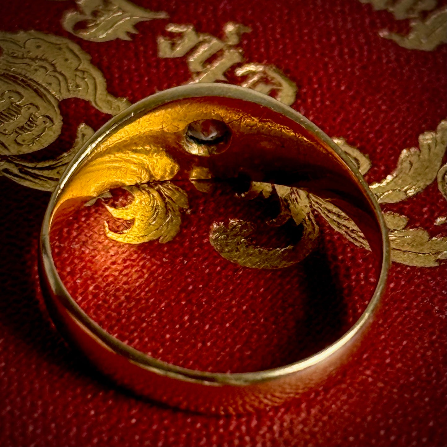 Antique Victorian Old Cut Diamond Ring in 18 Carat Gold