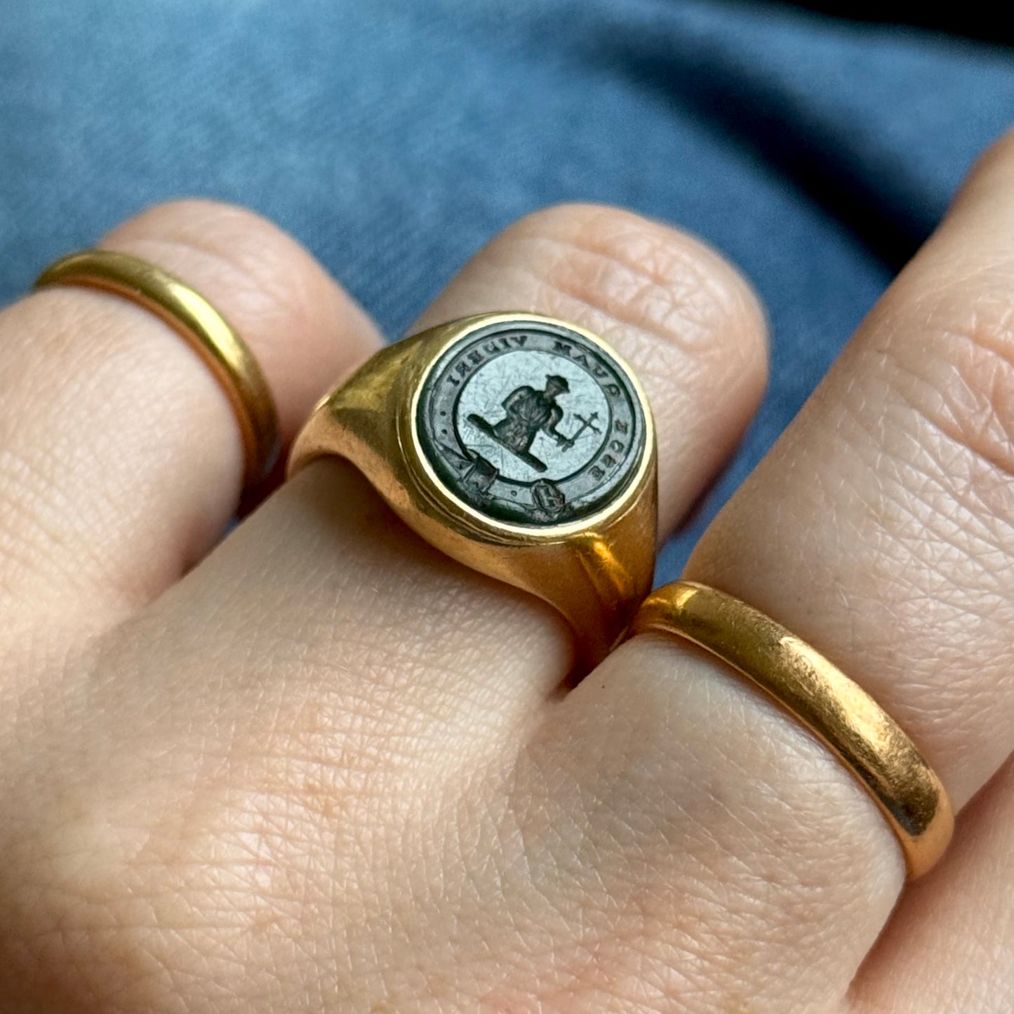 Antique Victorian Bloodstone Signet Ring in 18 Carat Gold; Circa 1880