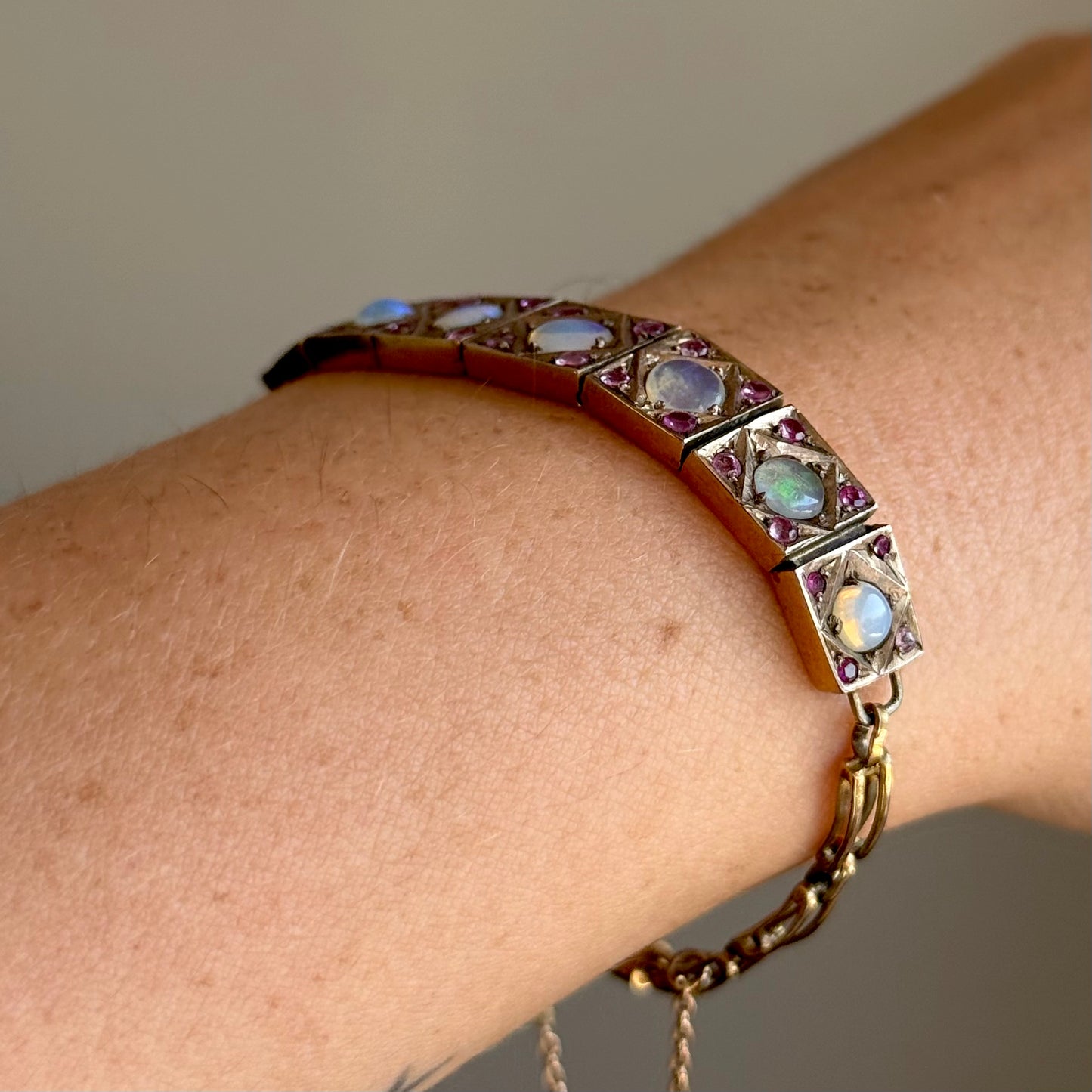 Vintage Opal & Ruby Bracelet in 5 Carat Gold