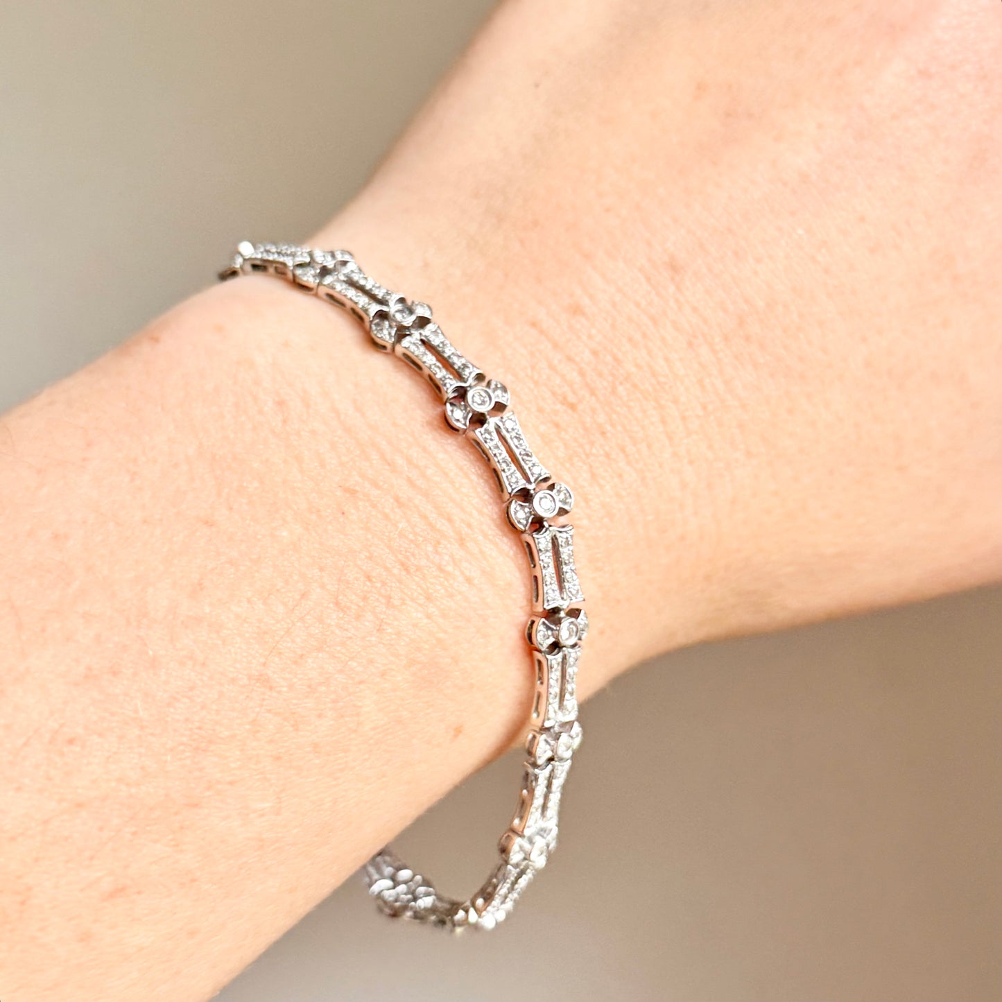 Vintage Diamond Antique Style Bracelet in 14 Carat Gold