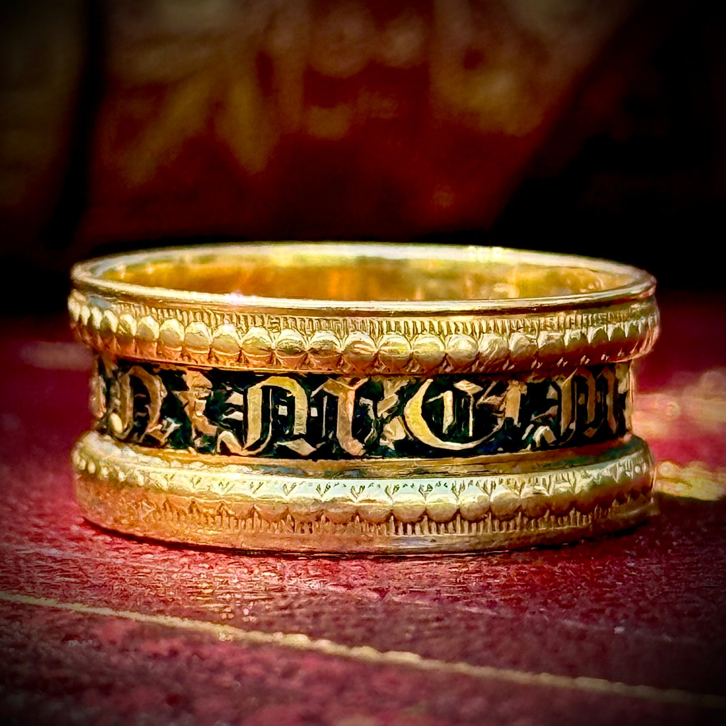 Antique Georgian Mourning Ring in 18 Carat Gold