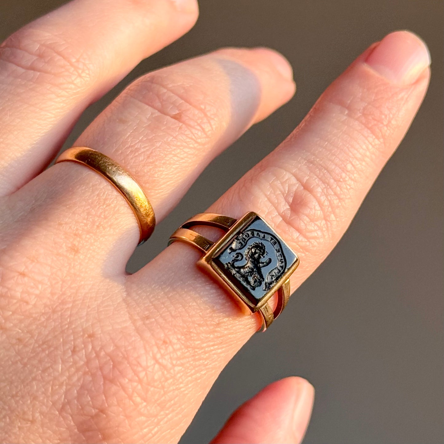 Antique Victorian Intaglio Signet Ring in 18 Carat Gold