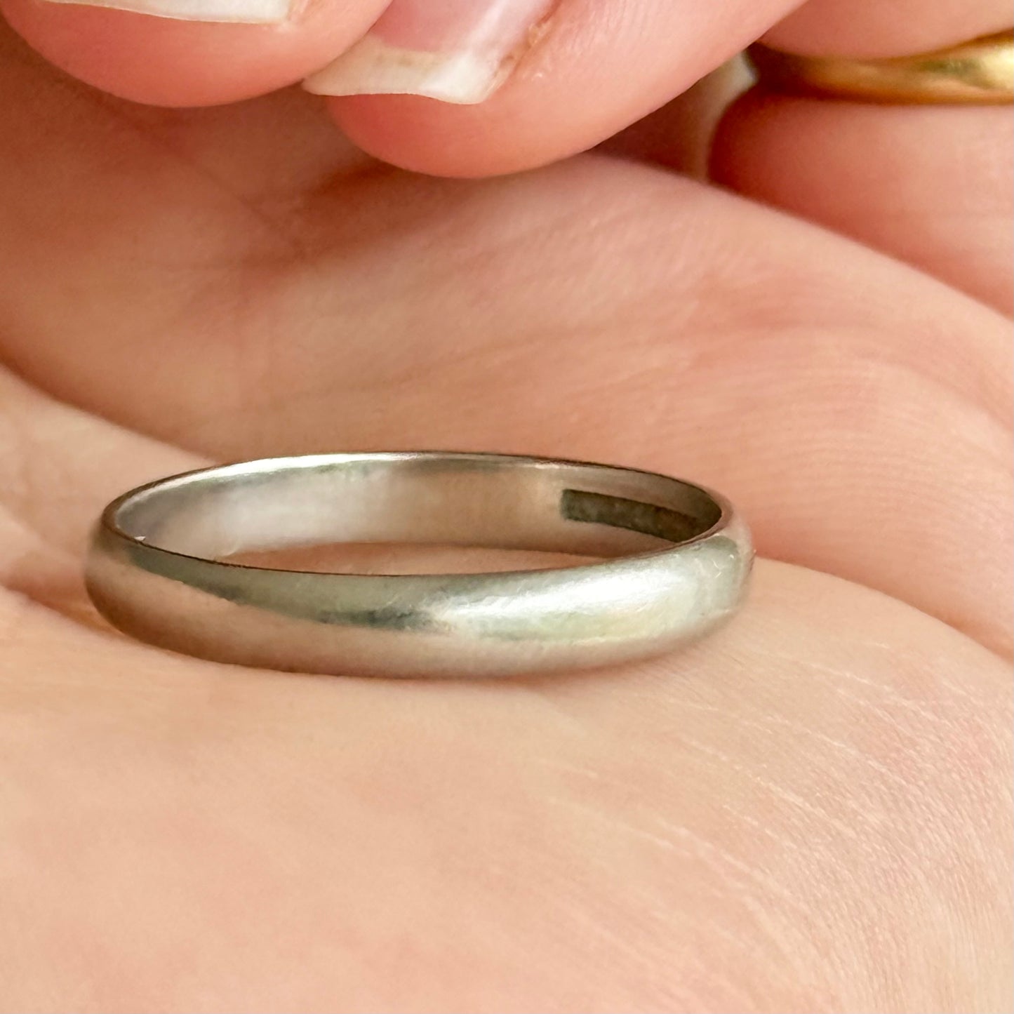 Antique Platinum 3mm Plain Band; Circa 1920