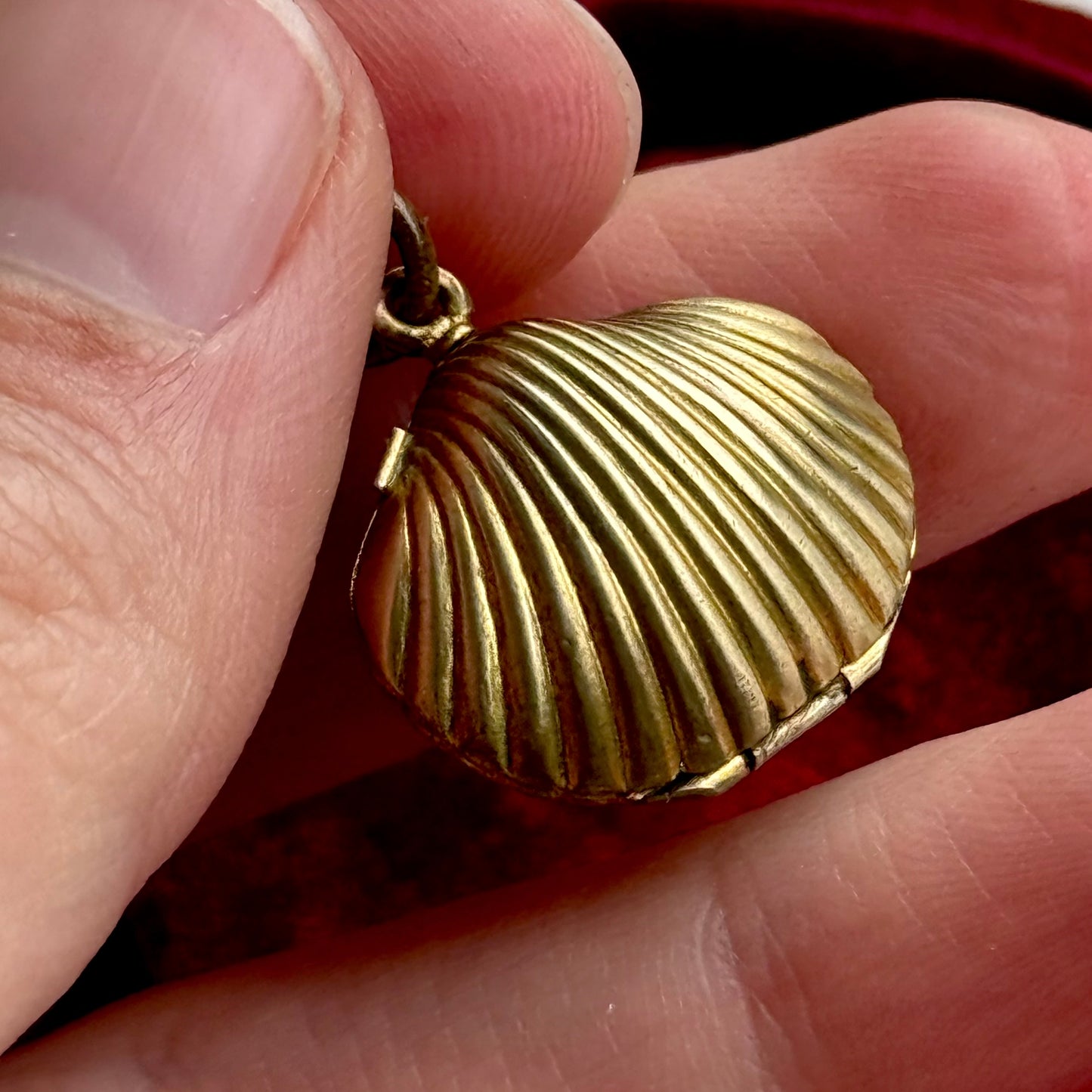 Antique Georgian Scallop Mourning Locket