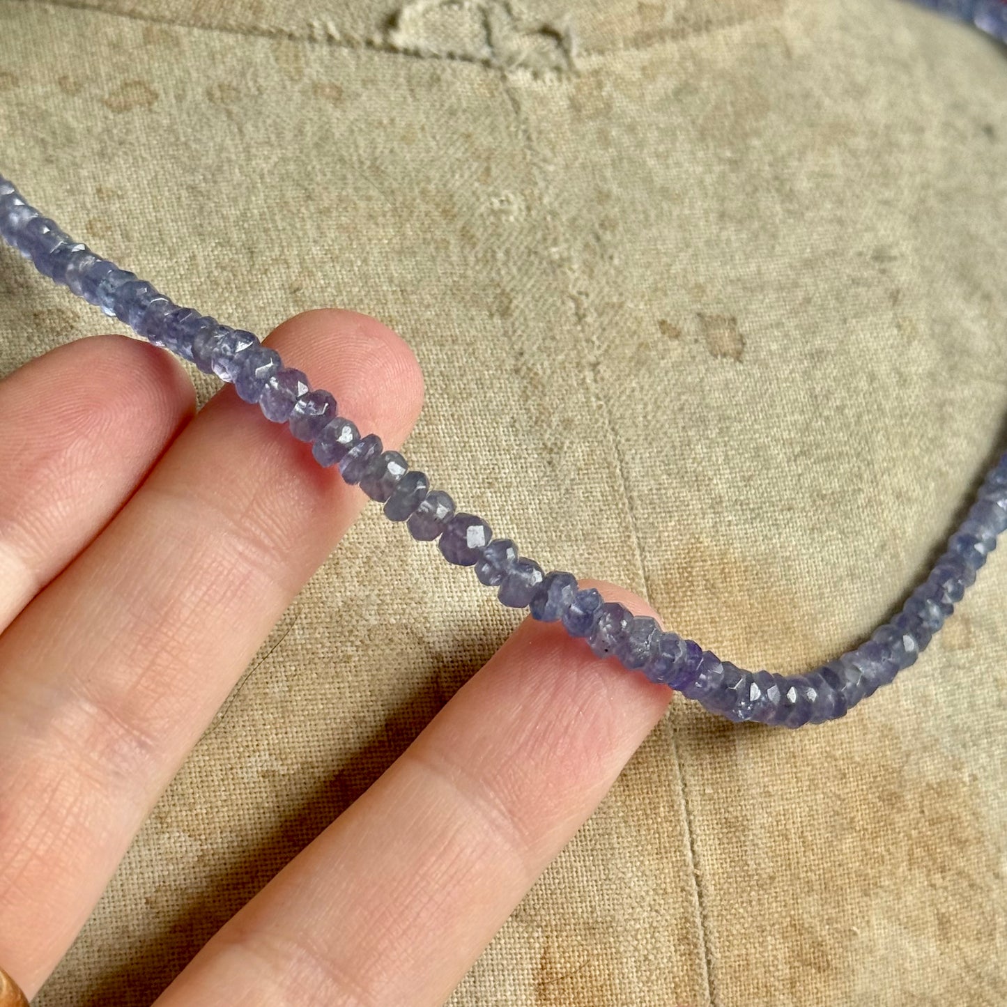 Graduated Tanzanite Bead Necklace in 18 Carat Gold