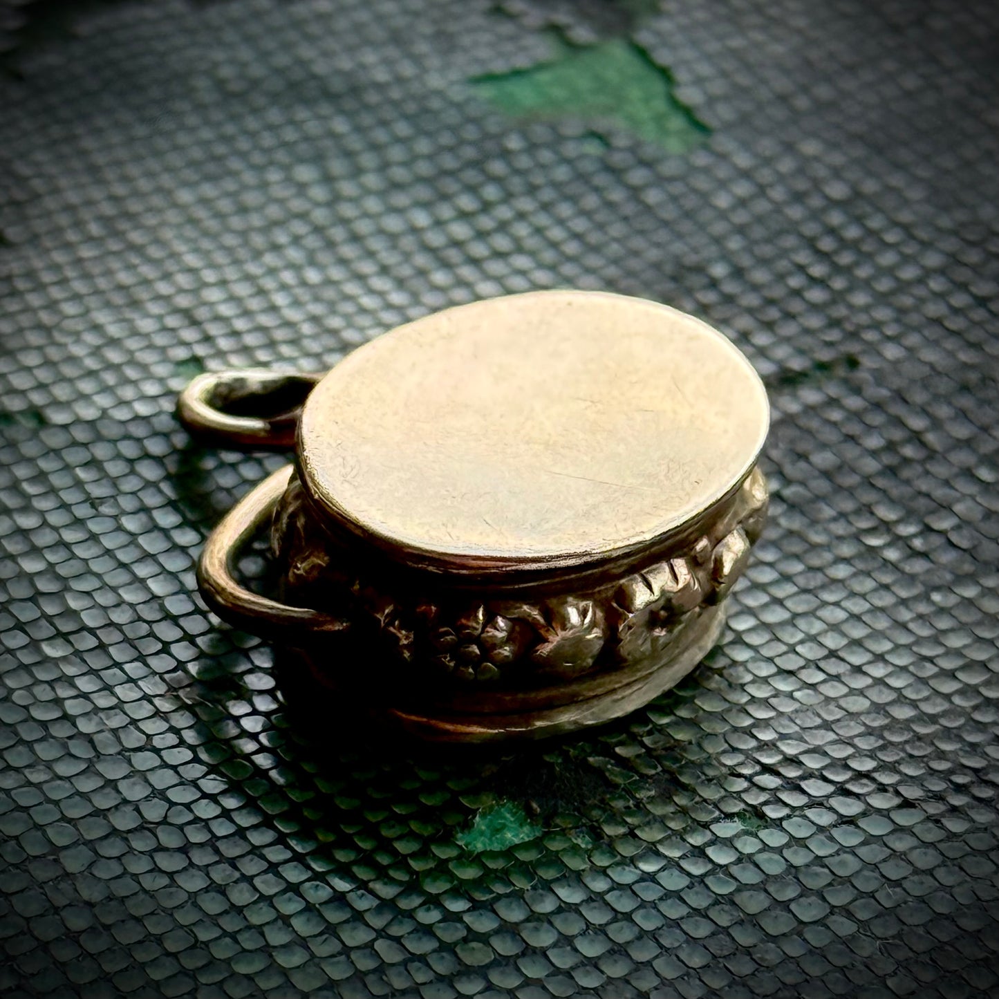 Georgian Heart & Dove Intaglio Pendant in 9 Carat Gold