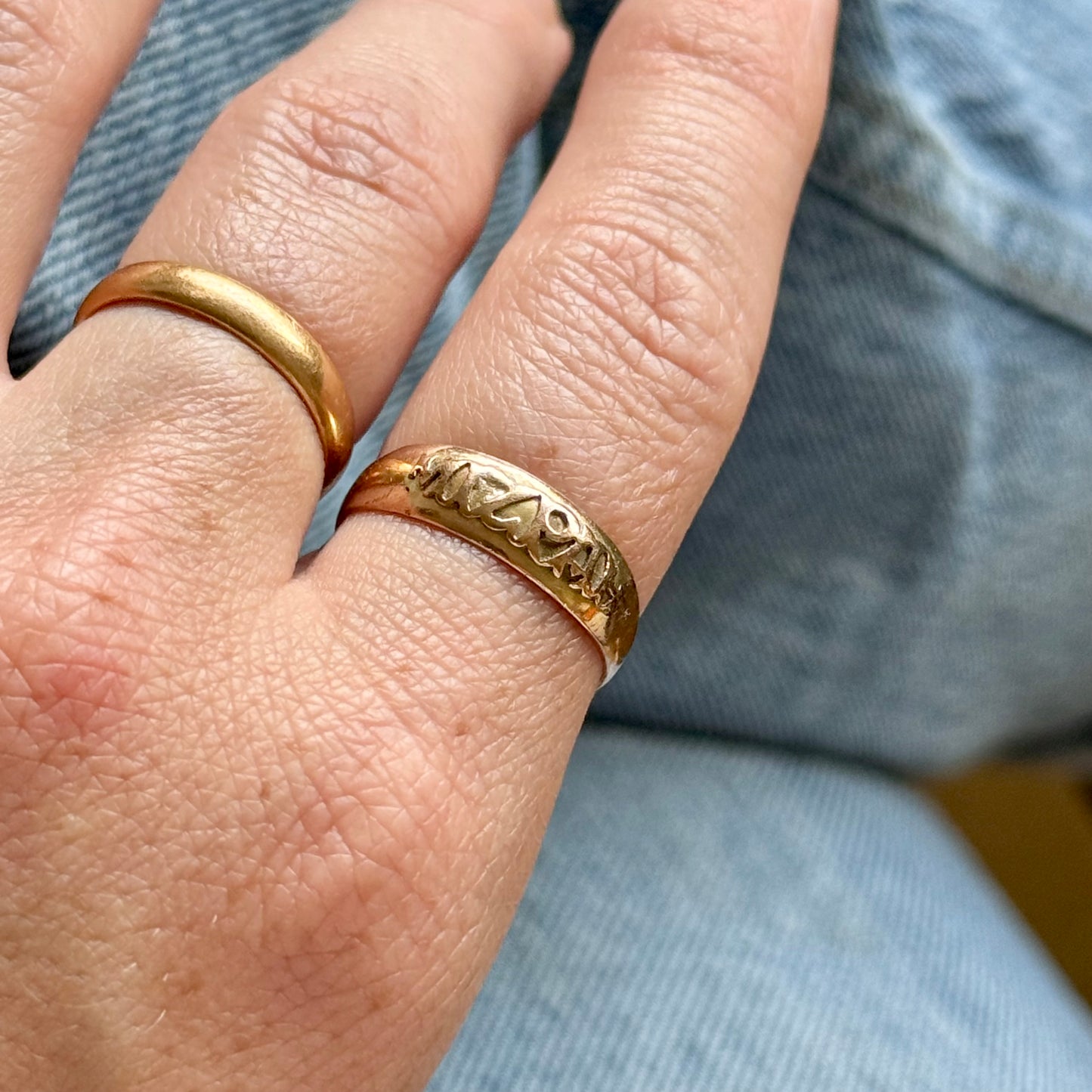 Antique Mizpah Ring in 9 Carat Gold; Circa 1929