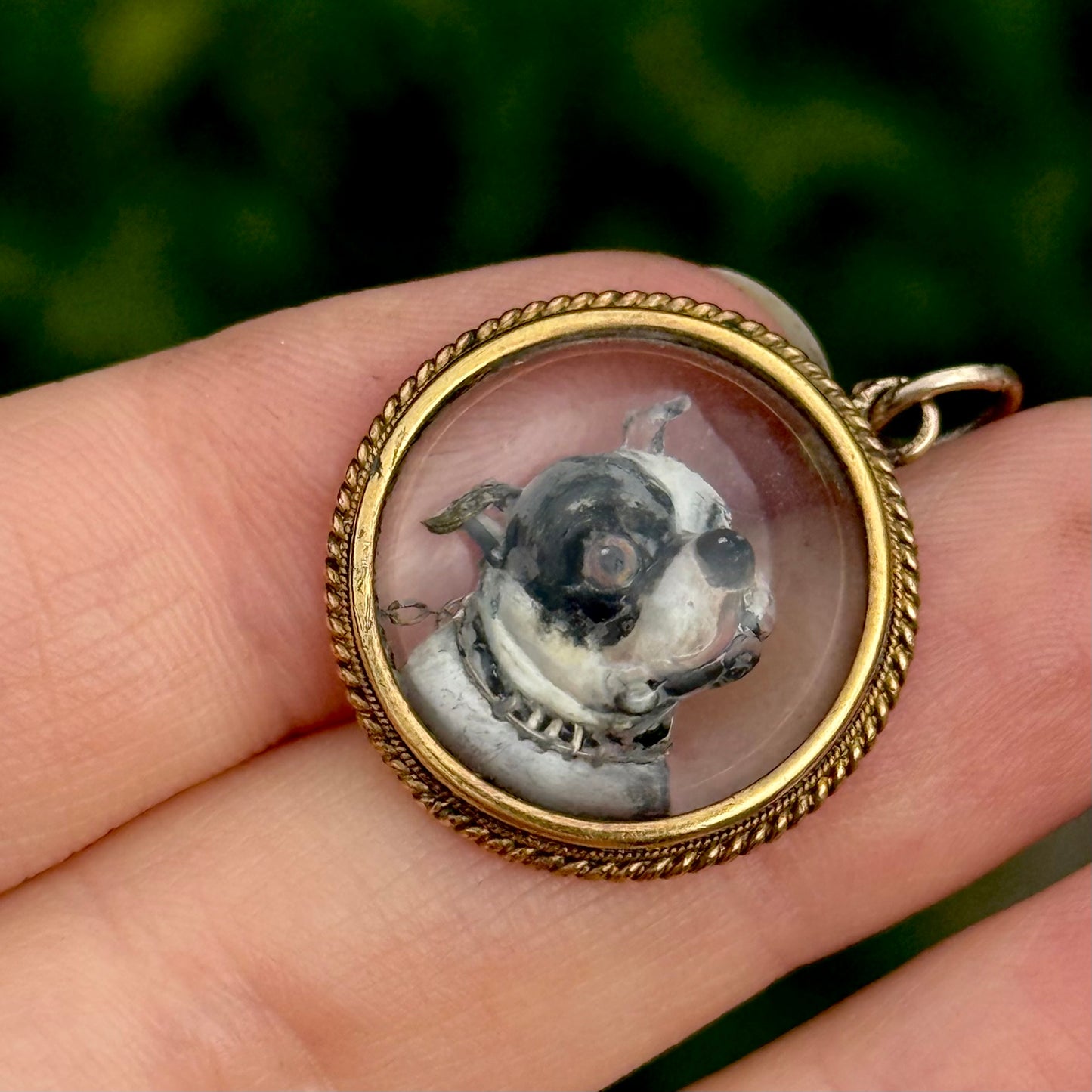 Victorian Dog Essex Crystal Pendant in 9 Carat Gold
