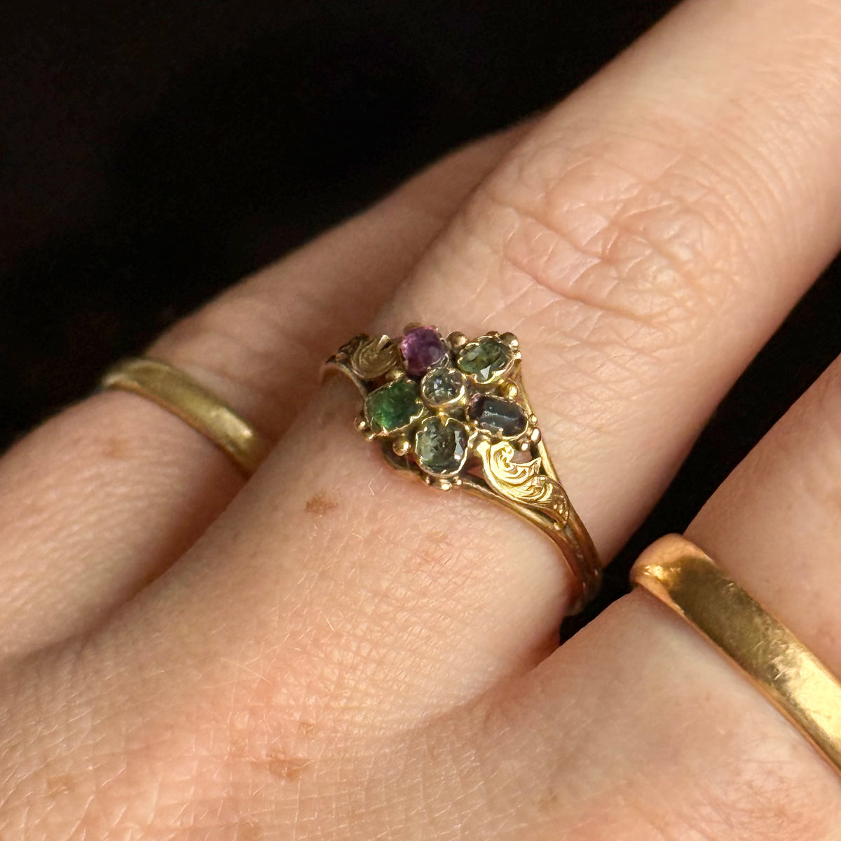 Georgian Pansy Ring in 15 Carat Gold; Circa 1820