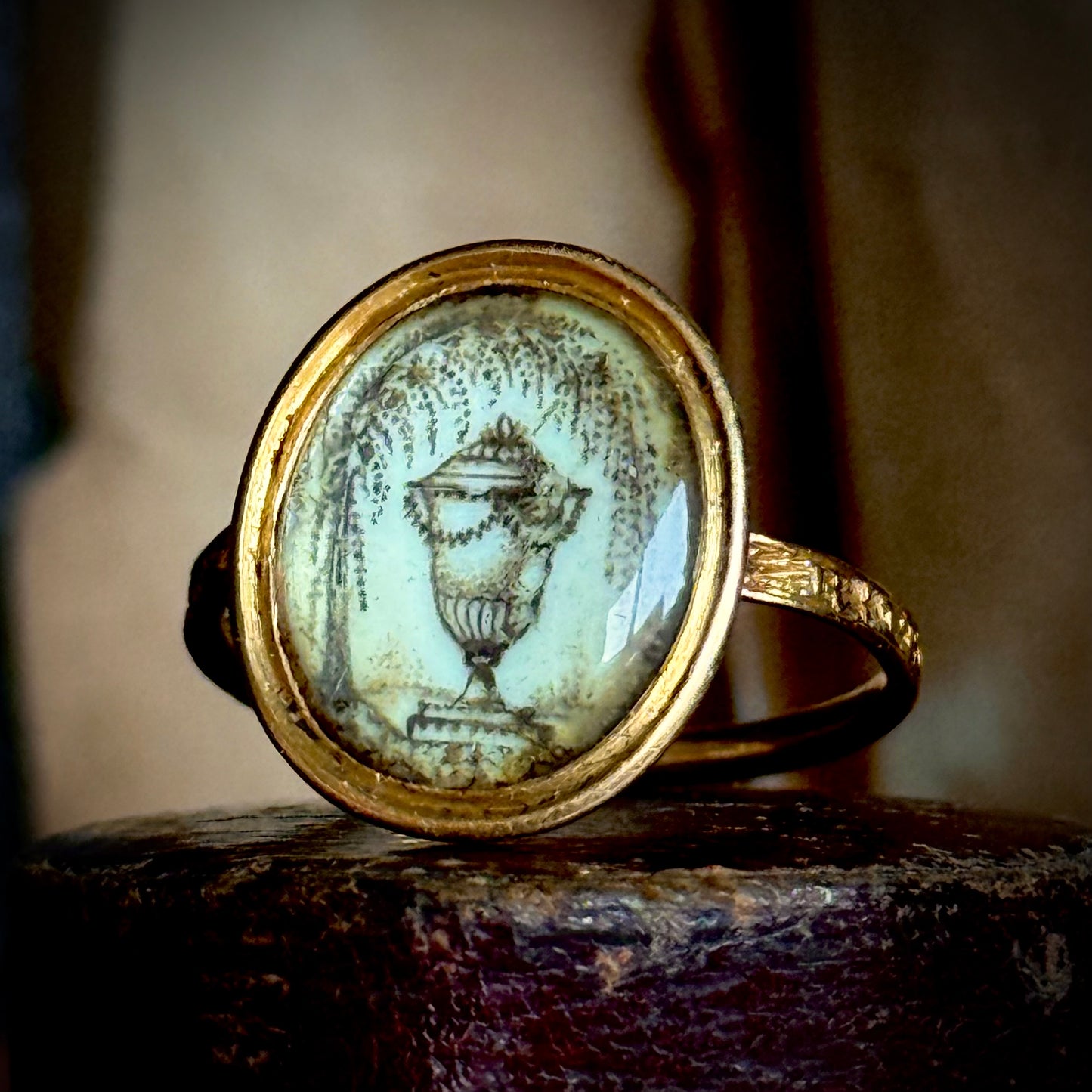 Georgian Mourning Ring in 18 Carat Gold; Circa 1779