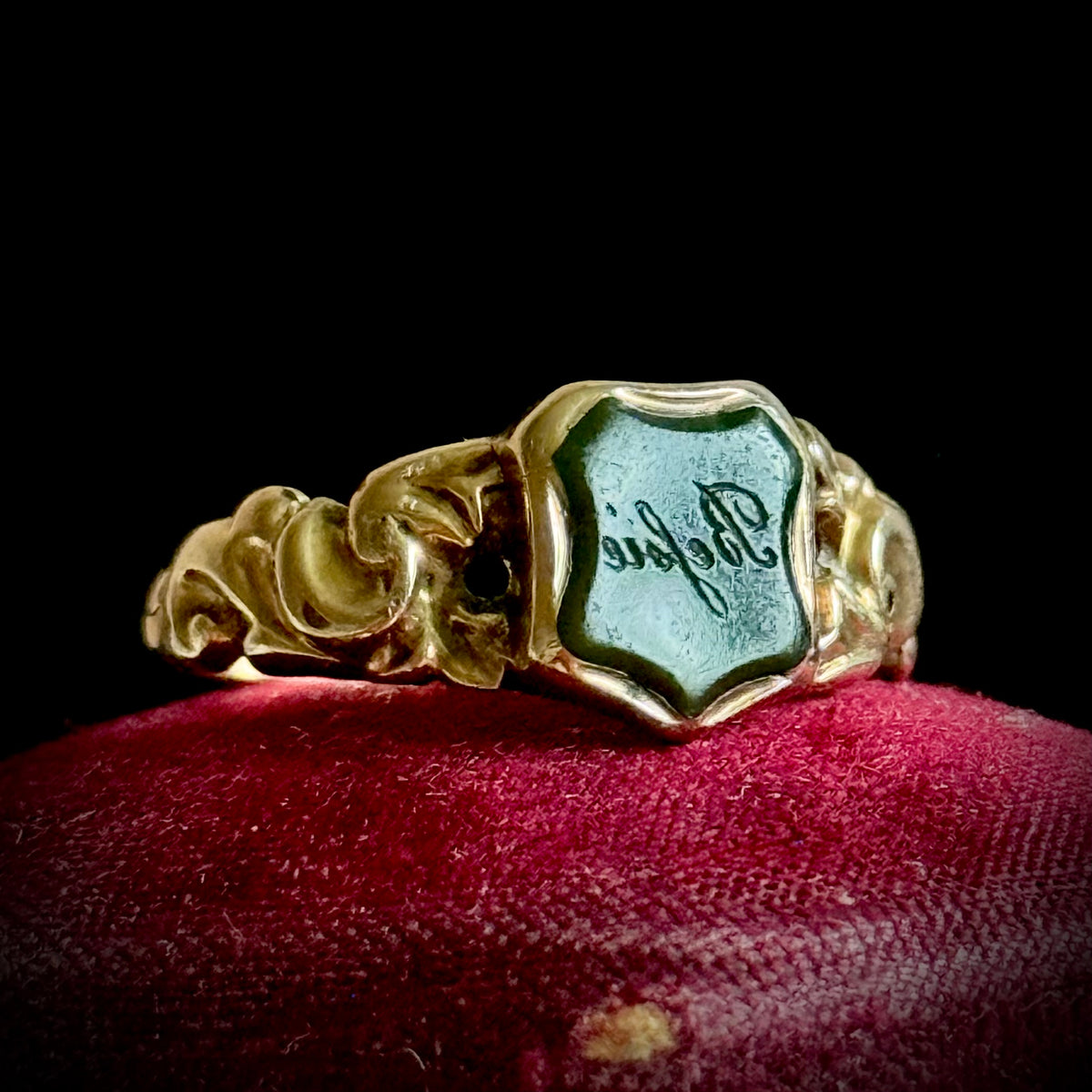 Georgian Bloodstone Signet Ring with “Betsie” Inscription in 9 Carat Gold