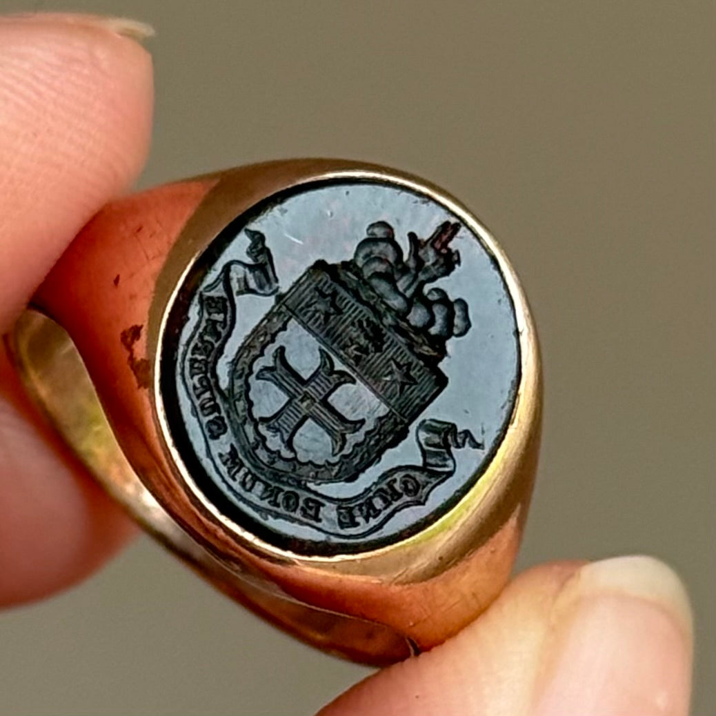 Victorian Bloodstone Signet Ring “Omne Bonum Superne” in 9 Carat Rose Gold