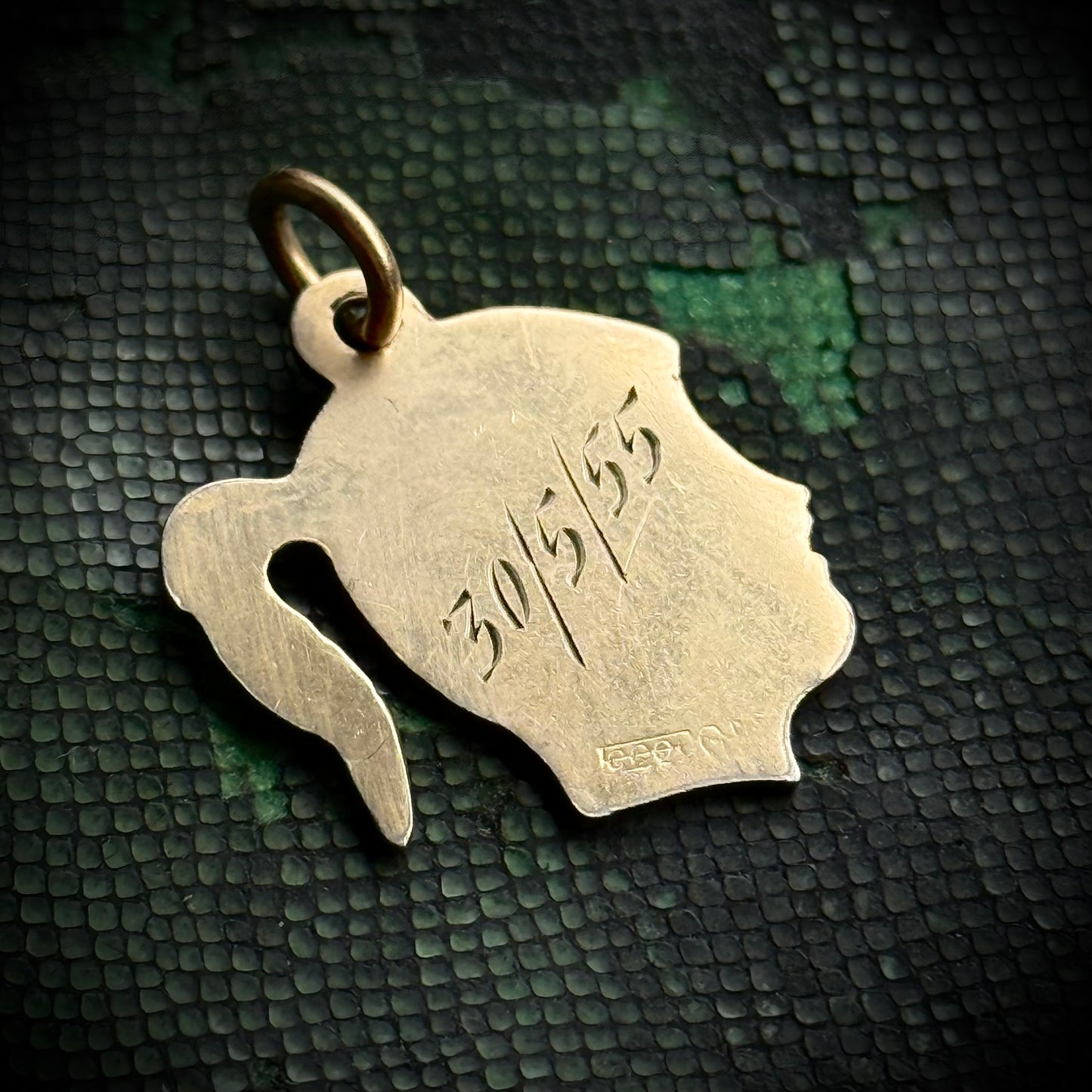 Vintage Profile 'Lynn' Pendant Token