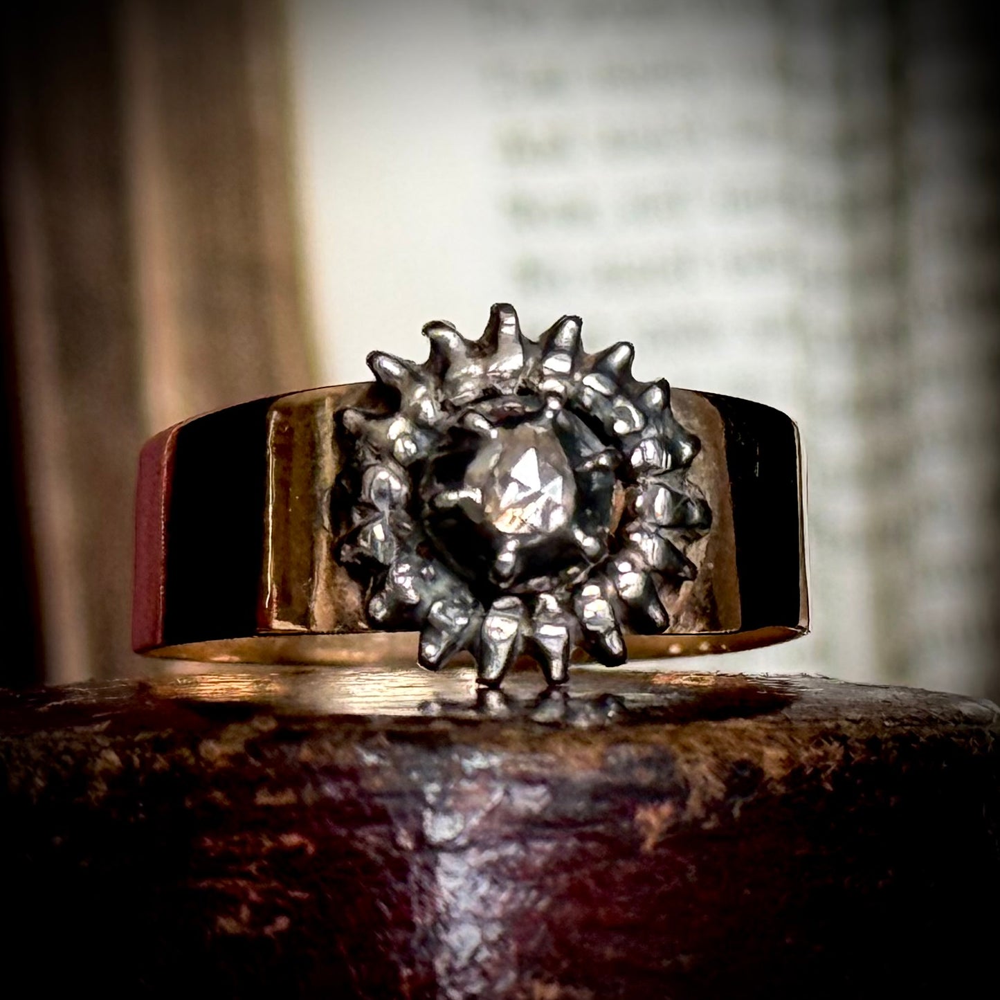 Antique Diamond Cluster Ring in 9 Carat Gold