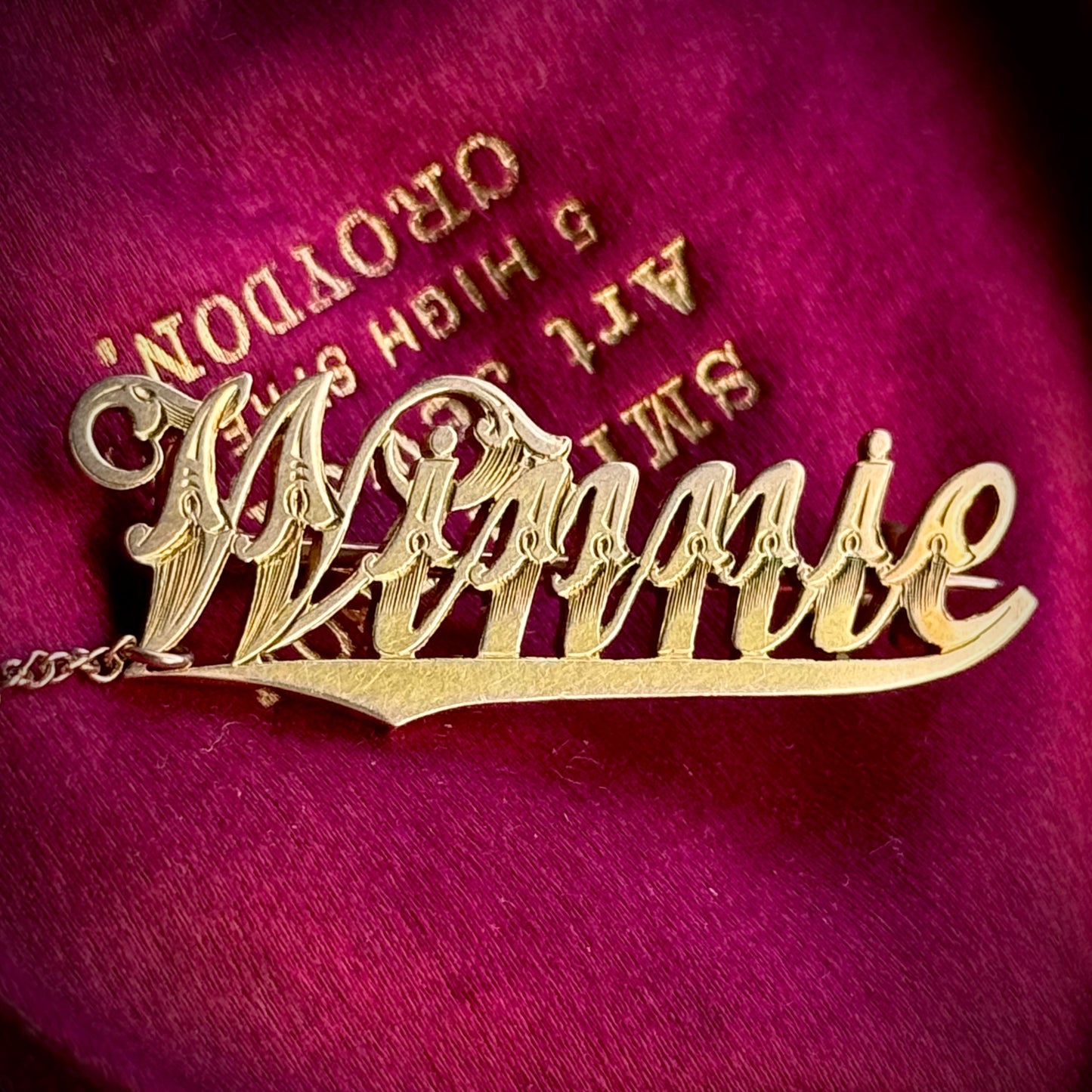 Victorian 'Winnie' 9 Carat Gold Brooch