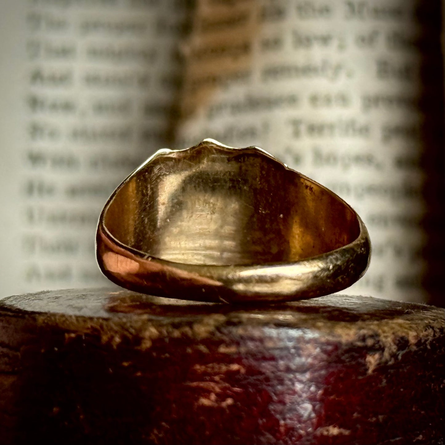 Vintage 'Stella' Signet Ring in 9 Carat Gold; Circa 1953