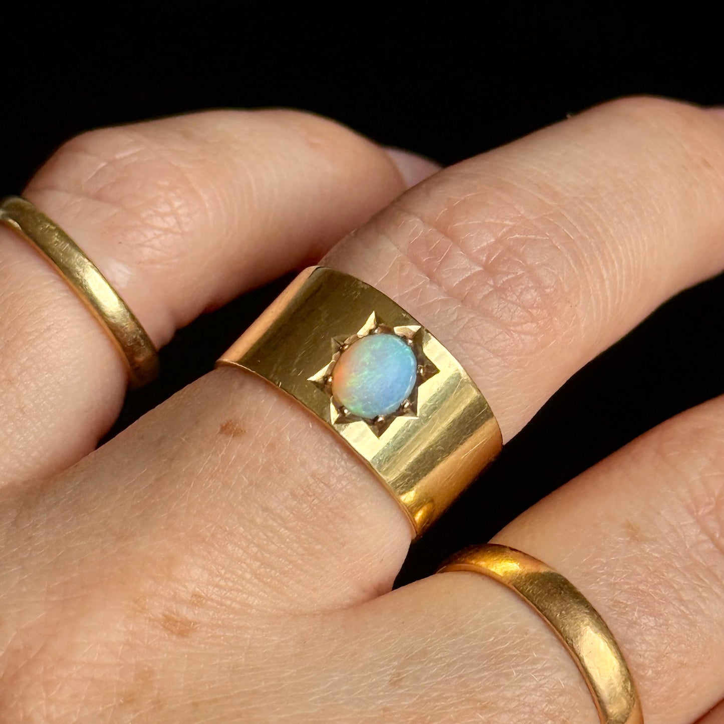 Antique Edwardian Opal Band in 18 Carat Gold; Circa 1900