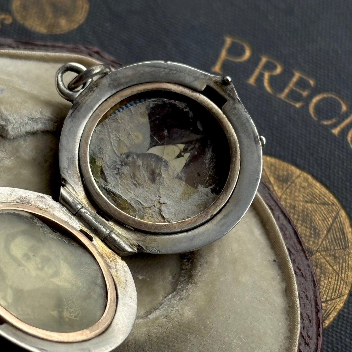 Antique Sentimental Locket in silver; Circa 1904
