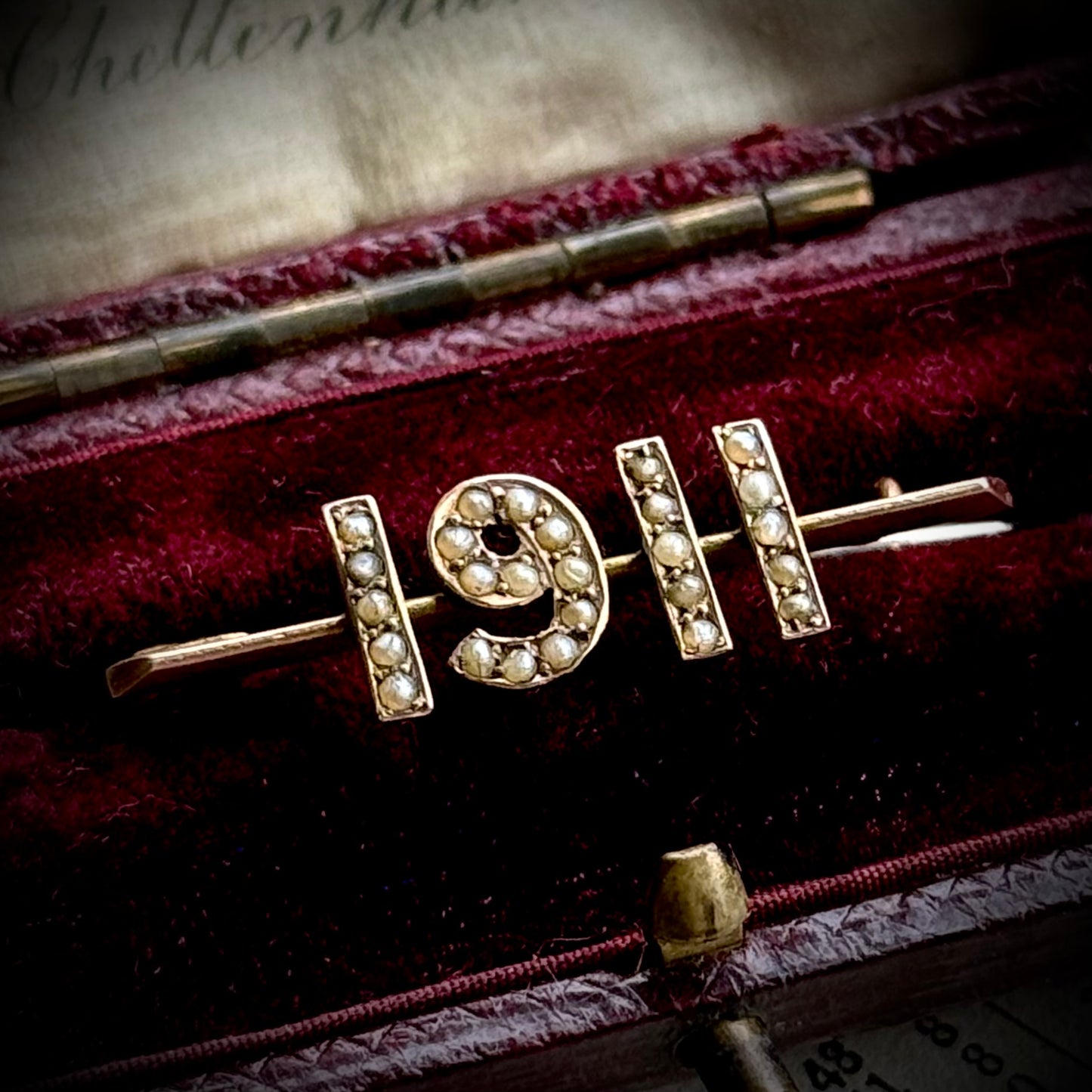 Antique Pearl Brooch in 9 Carat Gold; Circa 1911