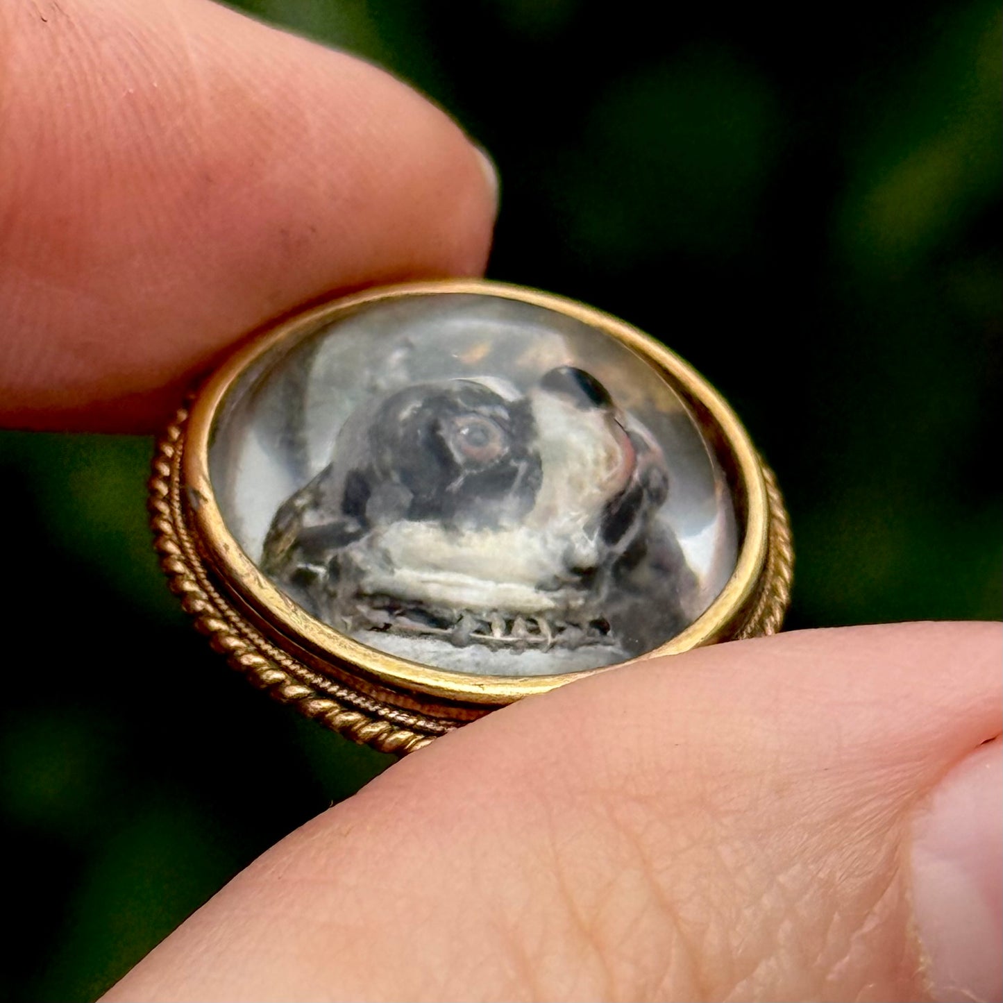 Victorian Dog Essex Crystal Pendant in 9 Carat Gold