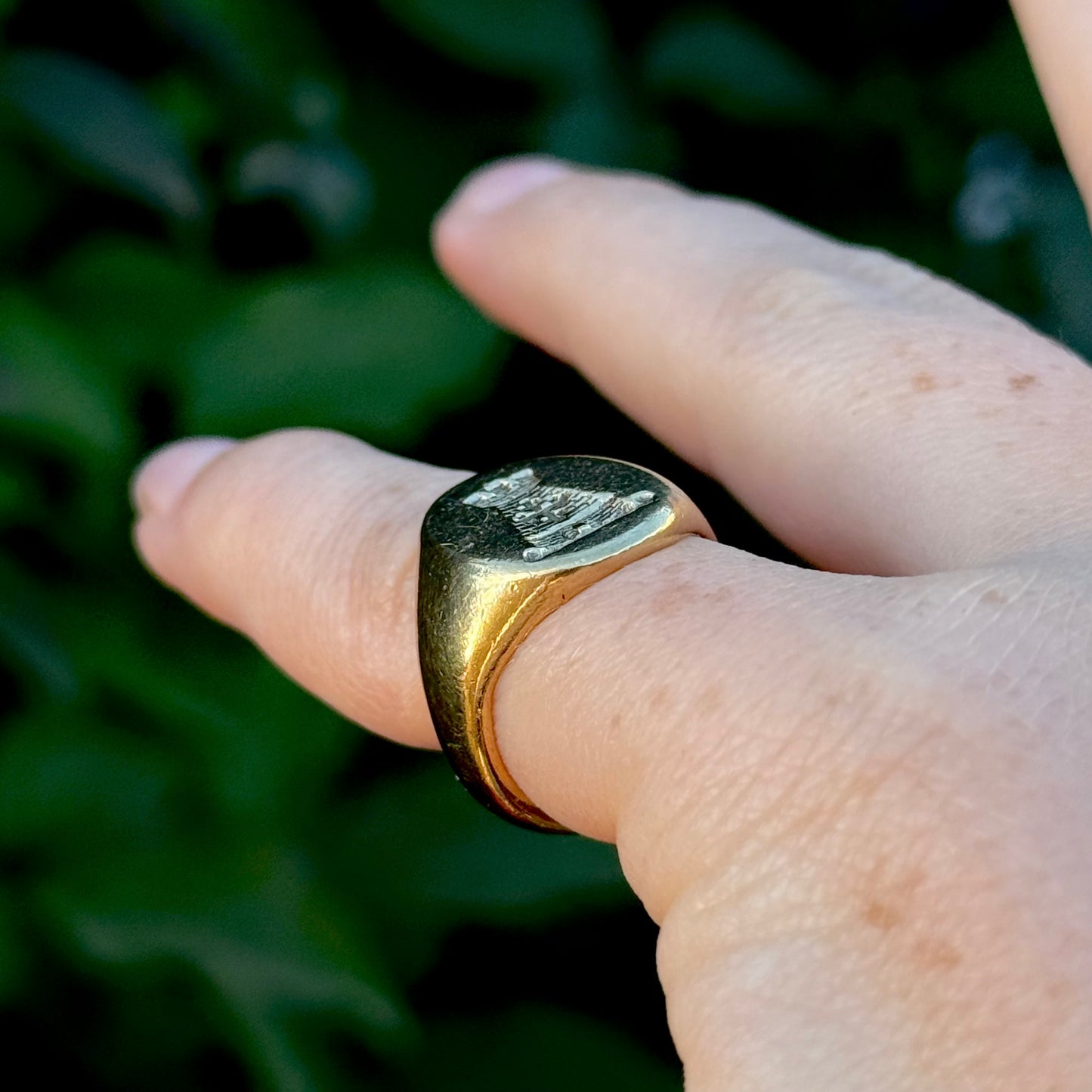 Vintage Heavy Castle Signet Ring in 9 Carat gold