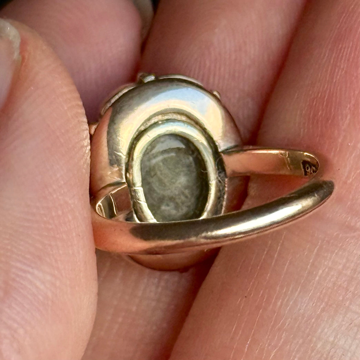 Antique Diamond Bulls Eye Mourning Ring 9 Carat gold; Circa 1860
