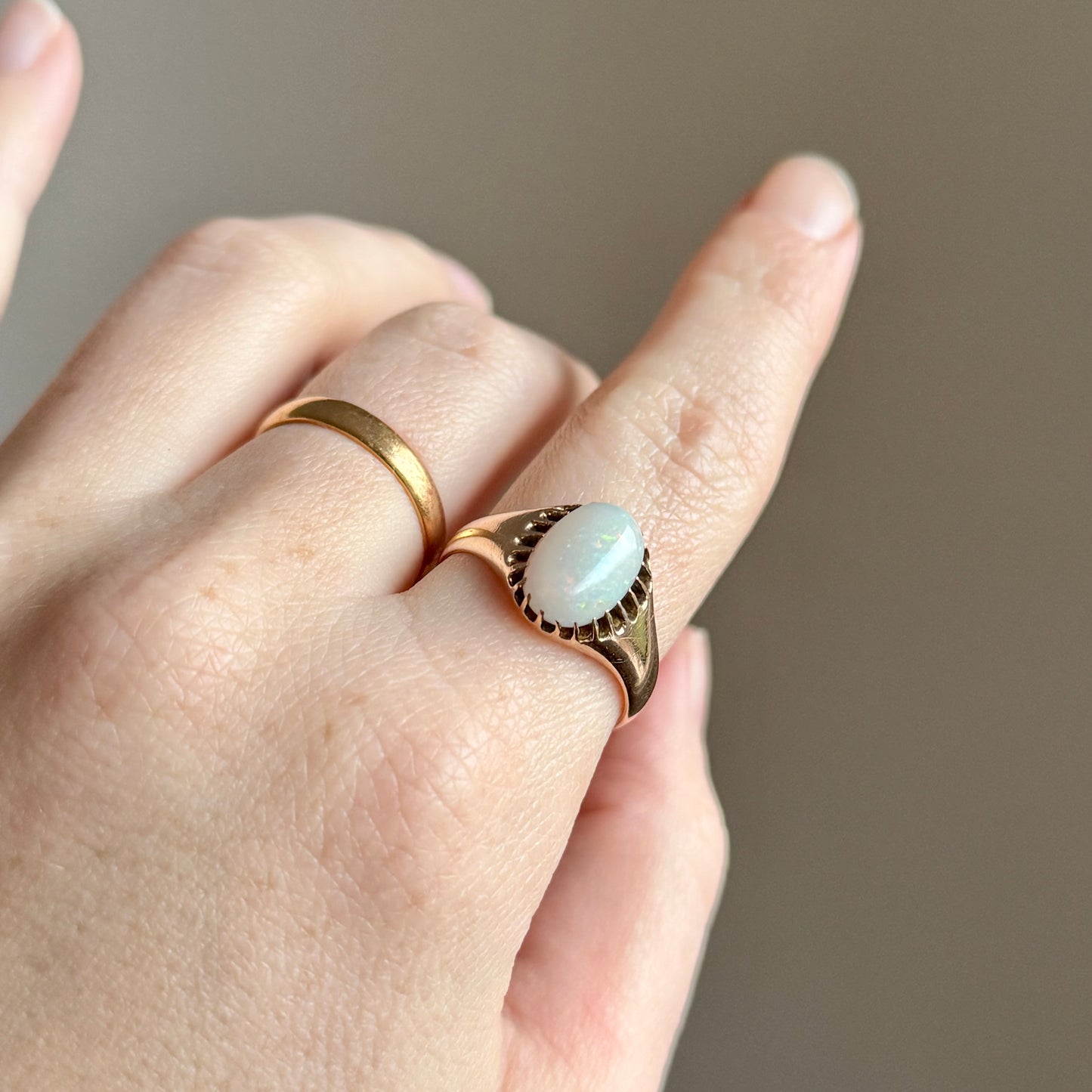 Antique Opal Ring in 9 Carat Gold; Circa 1900