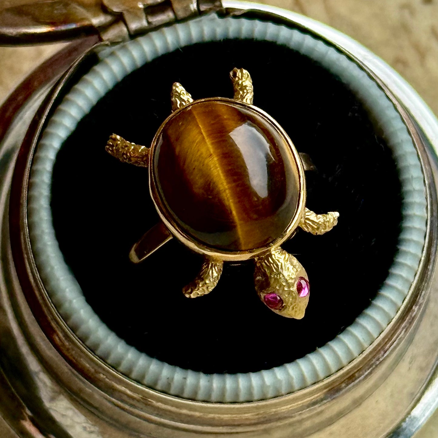 Vintage Tiger's Eye & Ruby Turtle Ring in 9 Carat Gold