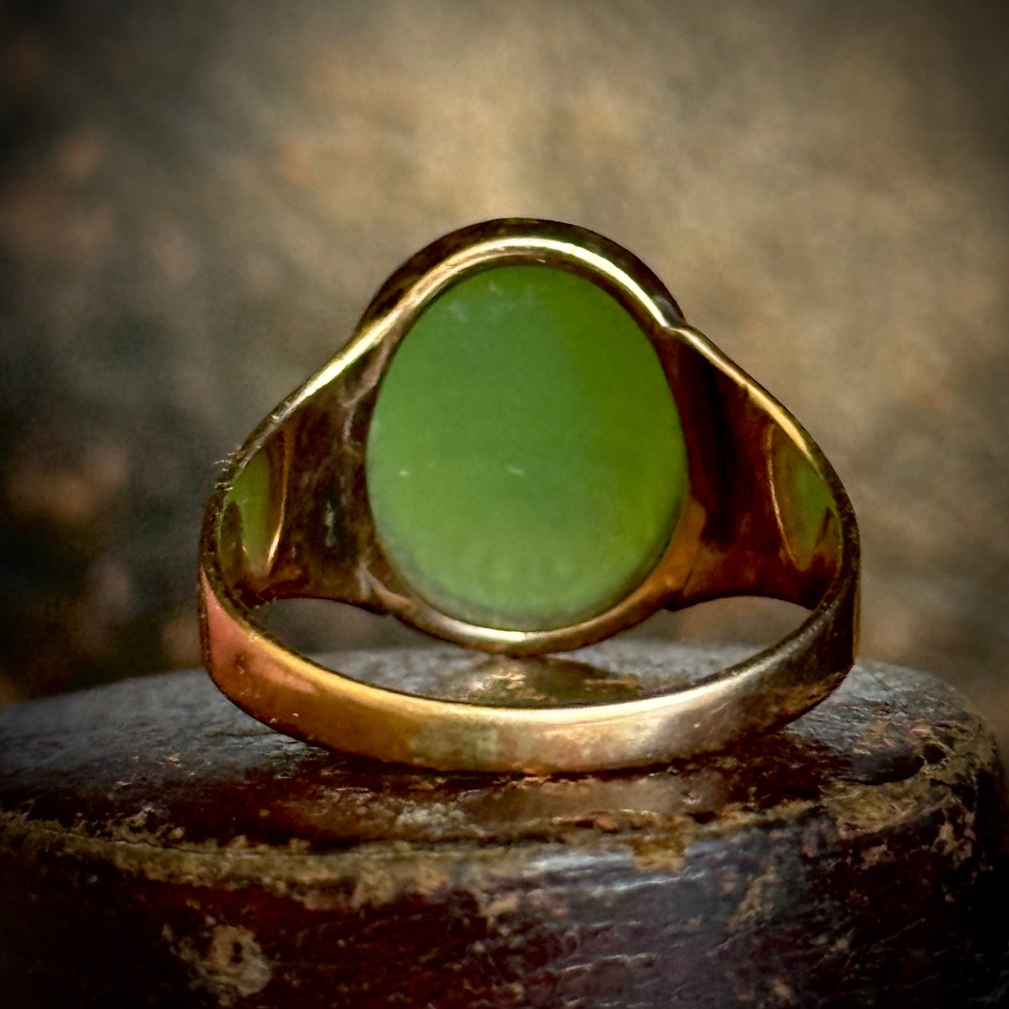 Antique Green Agate Scarab Ring in 9 Carat Gold