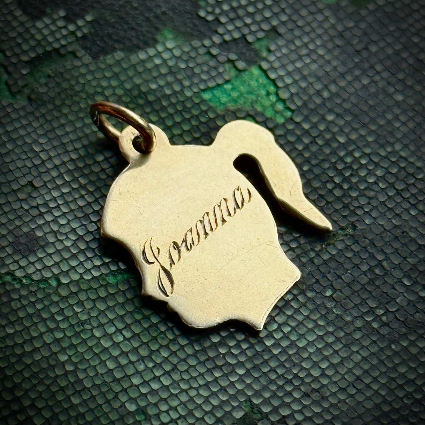 Vintage Profile 'Joanna' Pendant Token