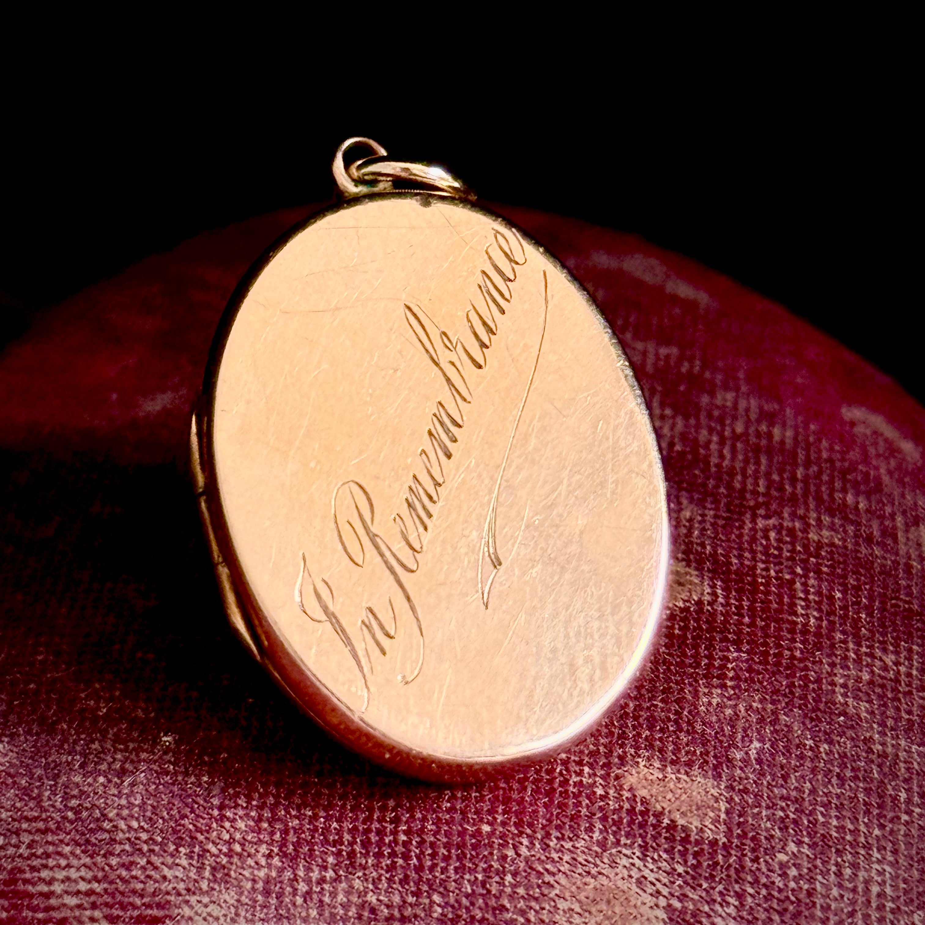 Remembrance Locket Antique 'In Remembrance' Oval Locket in 9 Carat Gold; Circa 1915 ...