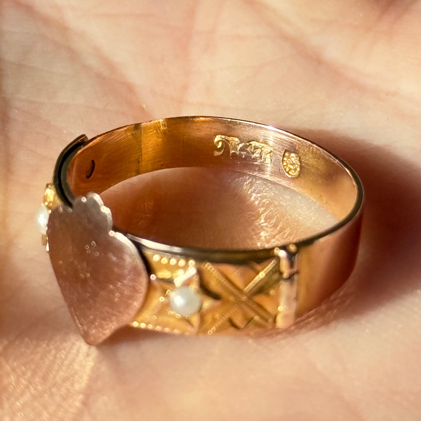 Edwardian Pearl "Souvenir" Locket Ring in 9 Carat Gold