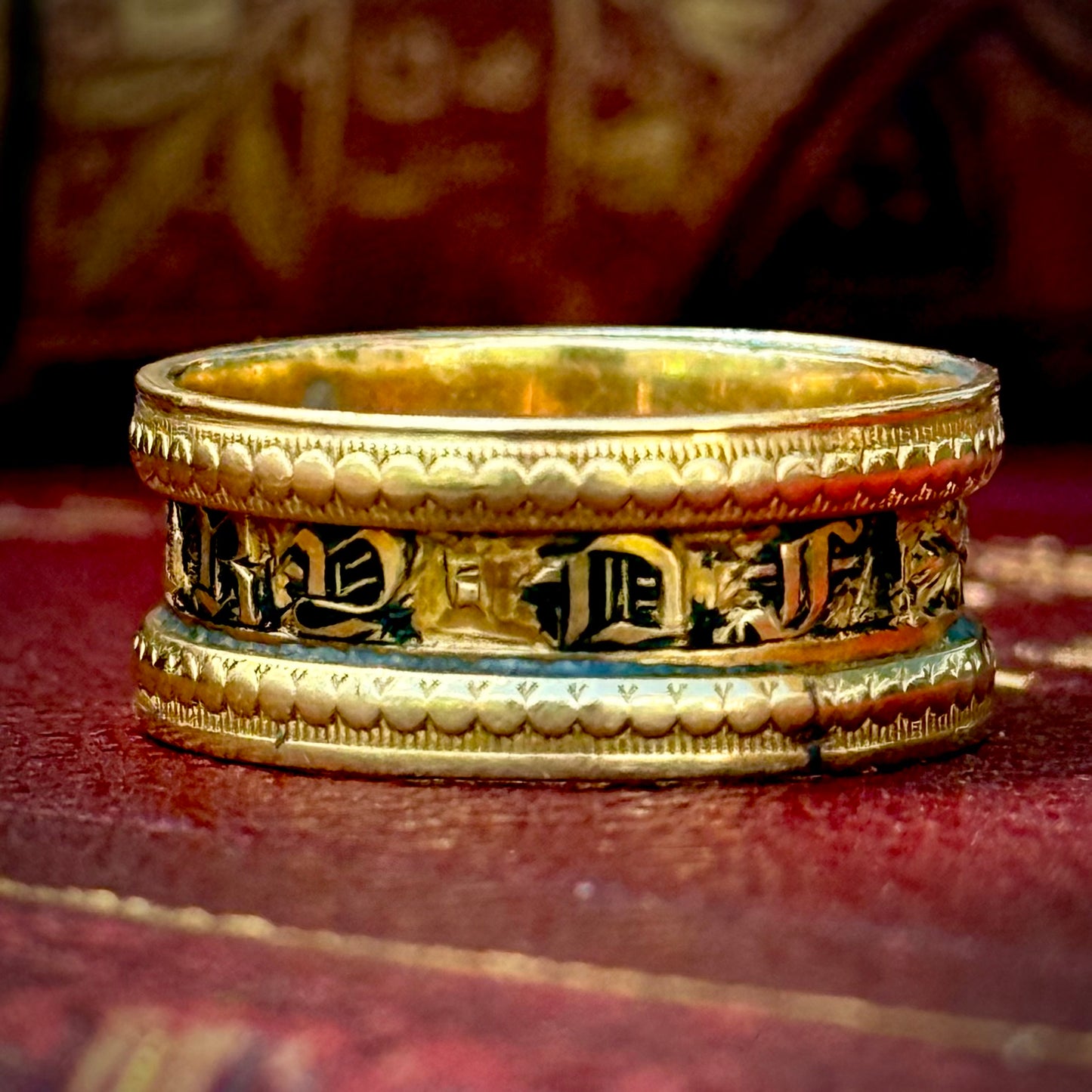 Antique Georgian Mourning Ring in 18 Carat Gold