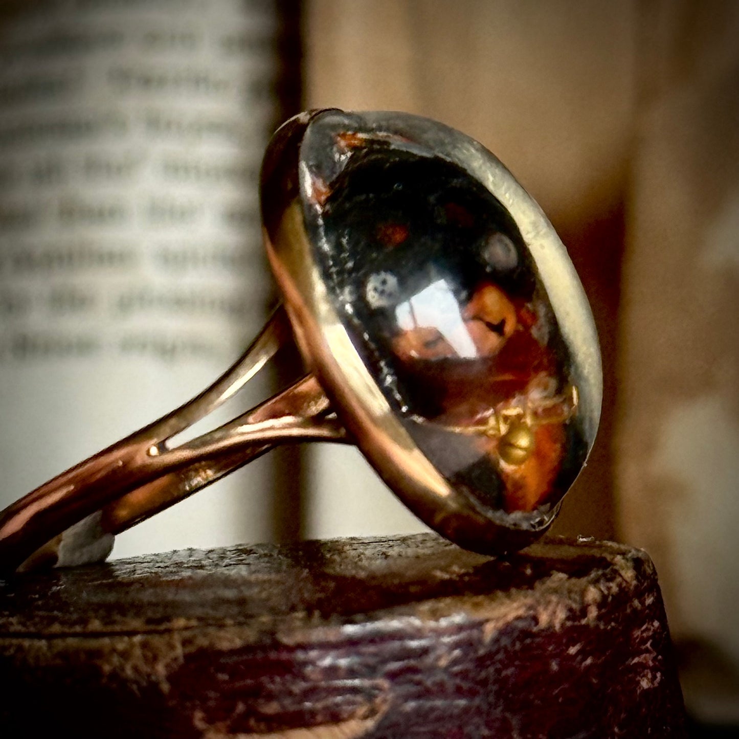 Antique Victorian Essex Crystal Reverse Painted Pinscher Dog Ring, circa 1880