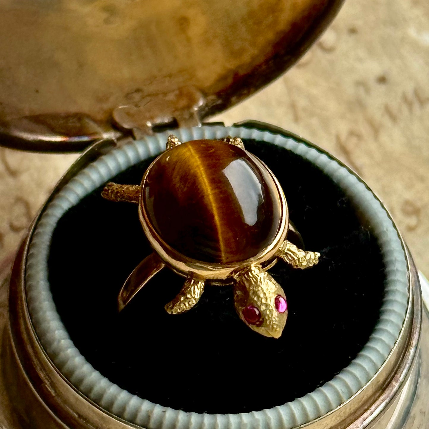 Vintage Tiger's Eye & Ruby Turtle Ring in 9 Carat Gold