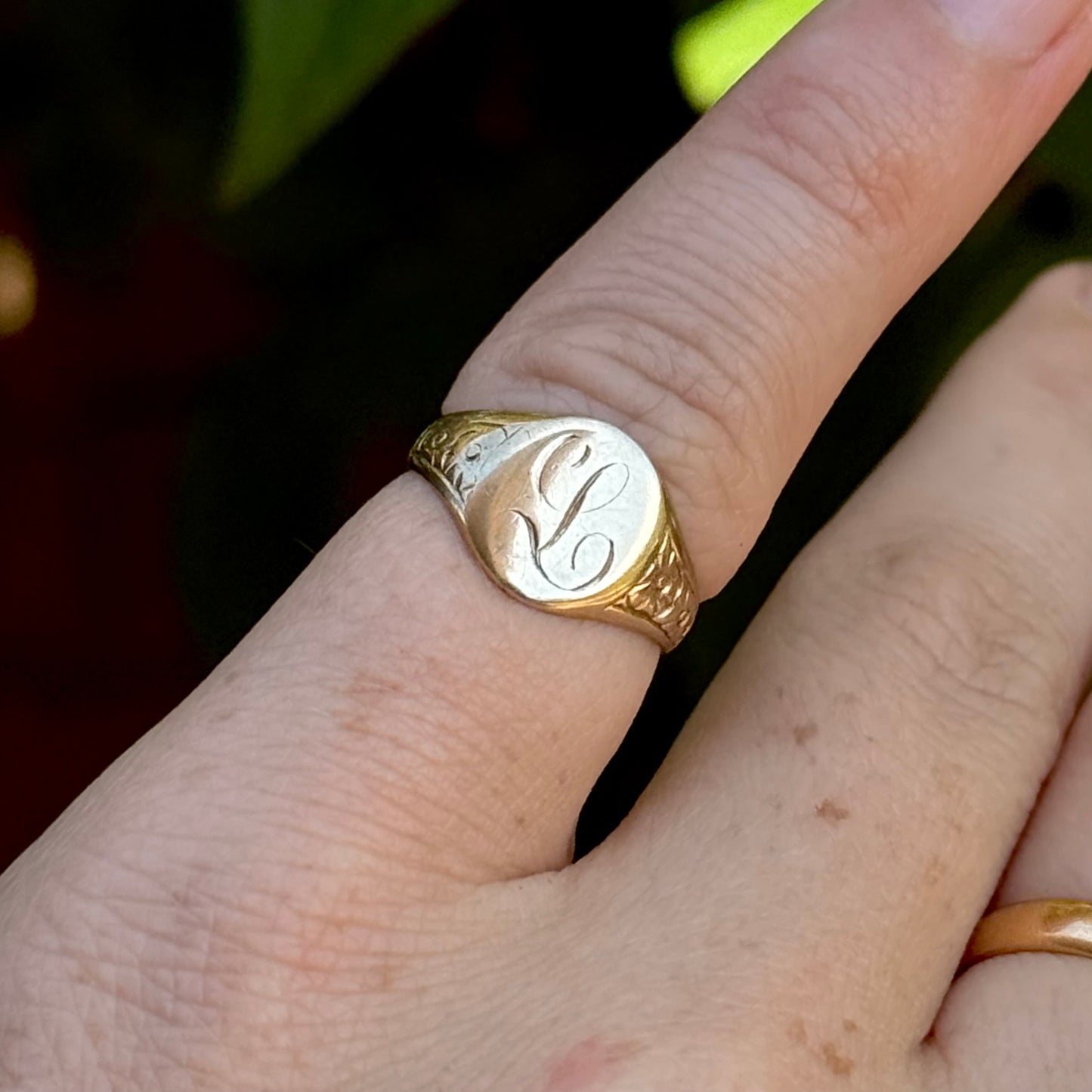 Vintage Ornate Letter 'L' Signet Ring