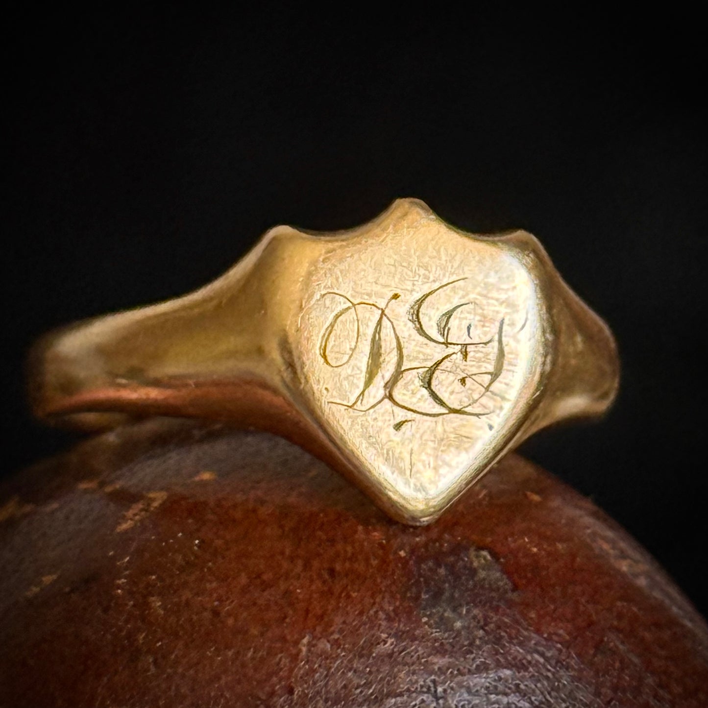 Antique Shield Signet Ring in 18 Carat Gold; Circa 1914