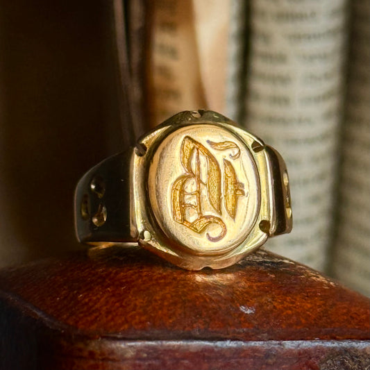 Heavy 'B' Signet Ring in 15 Carat Gold; Circa 1880