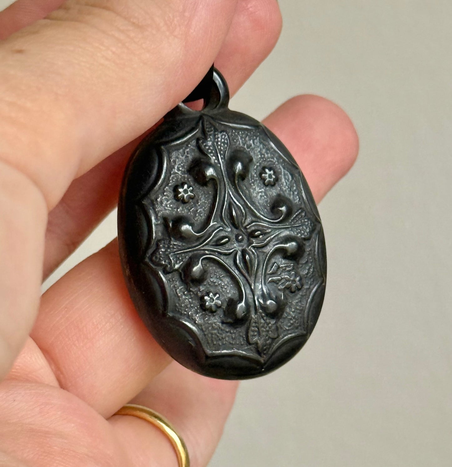 Victorian Derby Whitby Jet Pendant ; Circa 1870