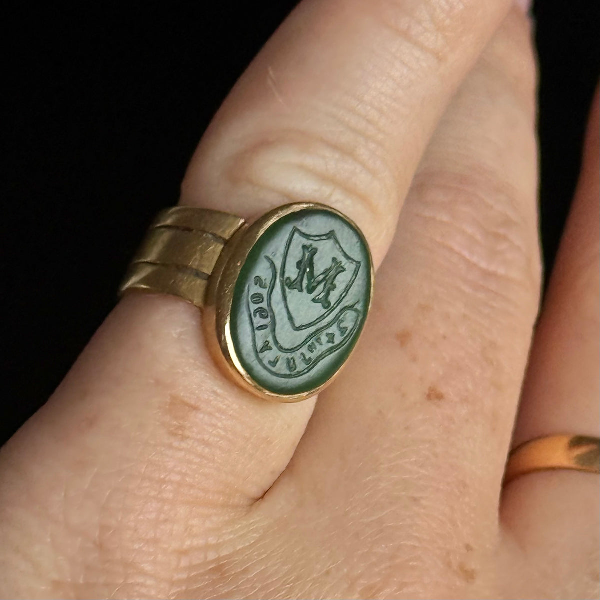 Antique Intaglio Signet Ring 18 Carat gold; Circa 1905