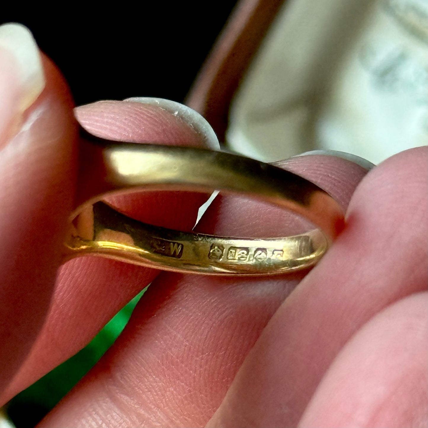 Antique Enamel 'Wycollar' Wire Fox Terrier Signet Ring in 18 Carat Gold