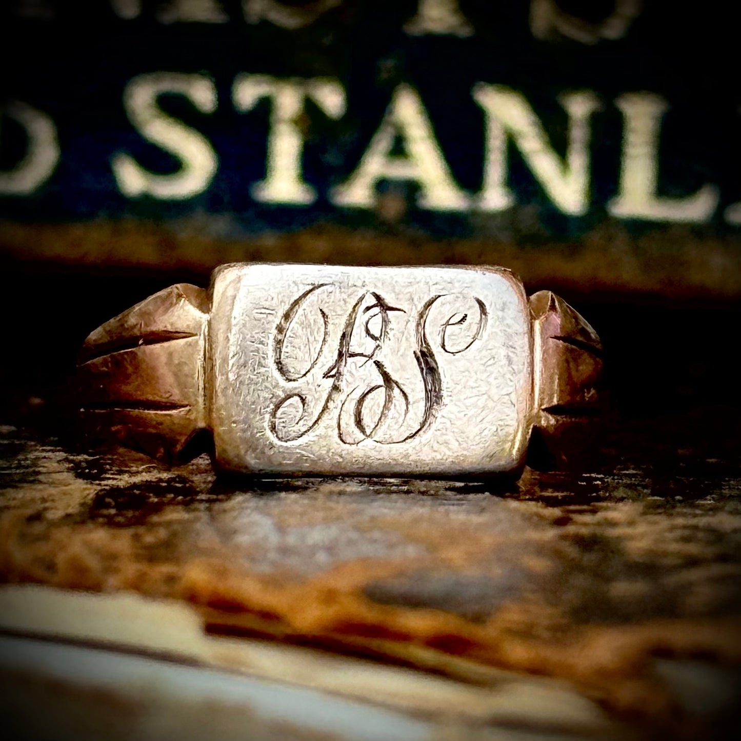Antique Victorian Monogram 'BS' Signet Ring
