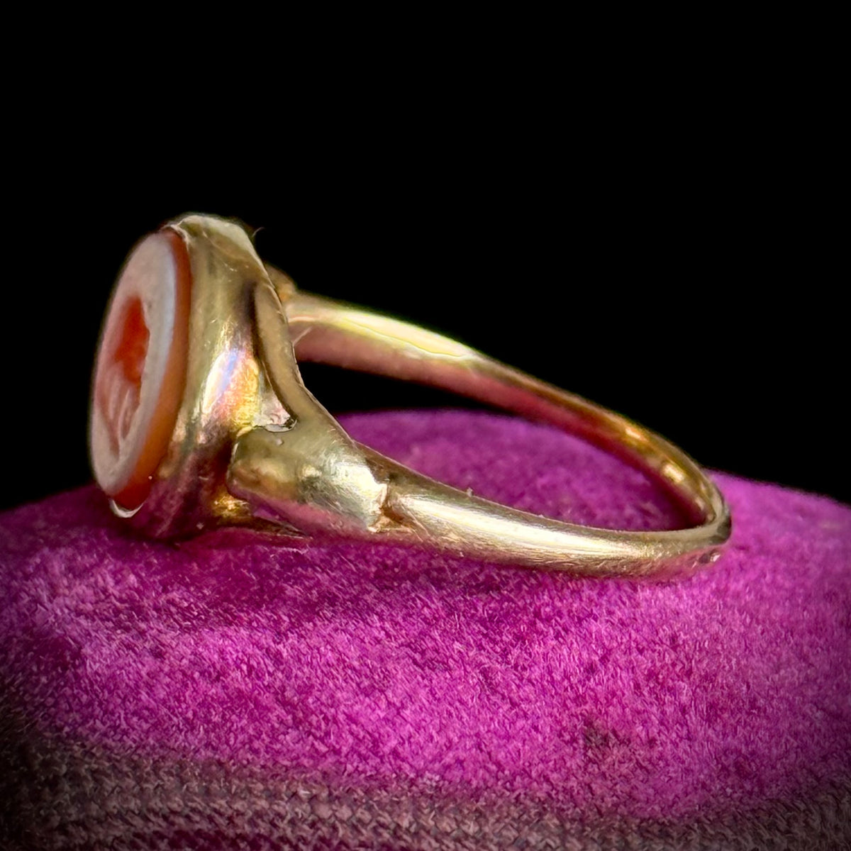 Antique Elephant Signet Ring in 9 Carat Gold; Circa 1880