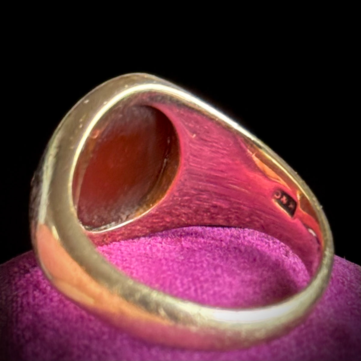 Vintage Carnelian 'D' Signet Ring 9 Carat gold; Circa 1947