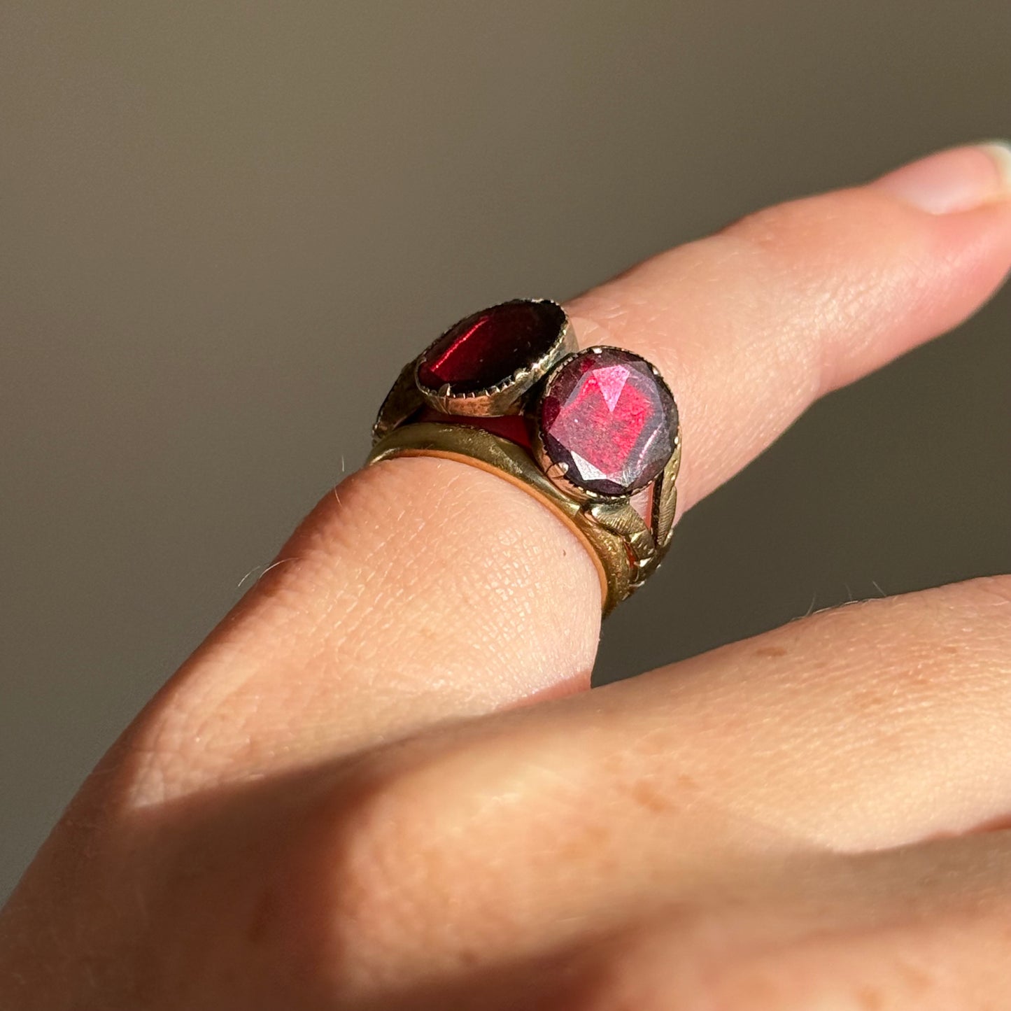 Georgian Foil Backed Garnet Ring in 15 Carat Gold, Circa 1830