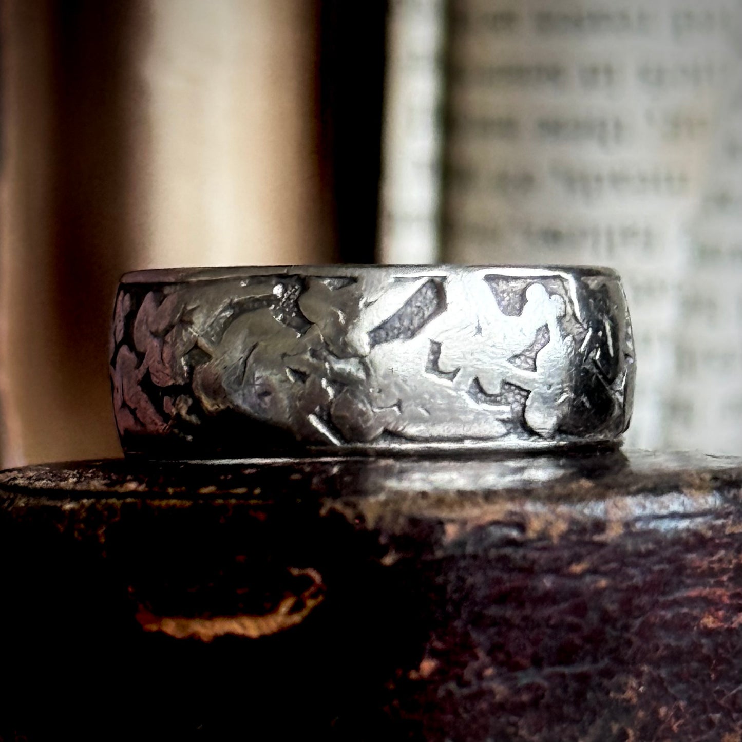 Antique Ivy Foliage Ring in Silver; Circa 1882